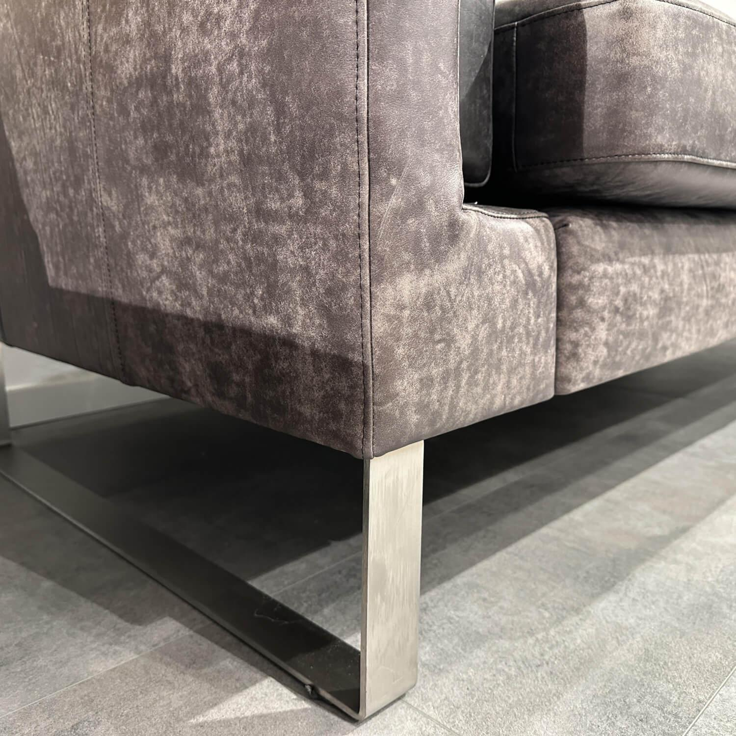 Gehlenborg Sitzmöbel - Sofa Living Fiedler Leder Saddle Black Schwarz Metallkufe Flach Gebürstet Inklusive Kopfstütze - 3