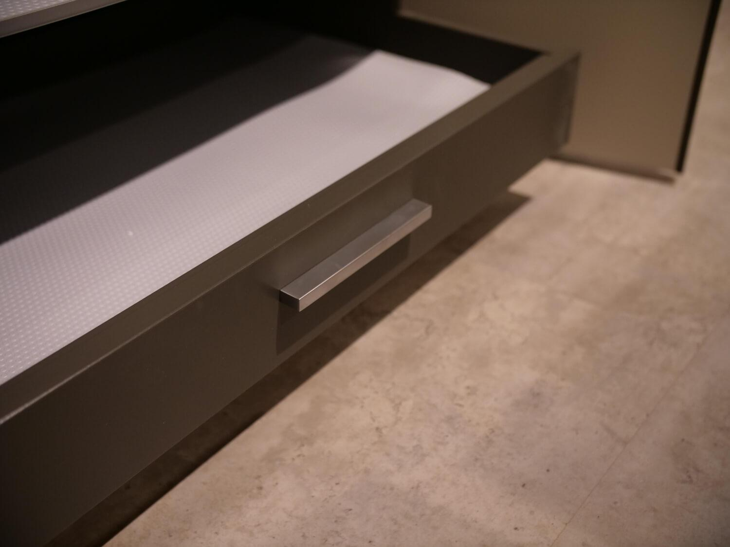 Hülsta - Systemeckschrank Multi Forma II Lack Grau Design T+U Griff U012 Lack Grau - 23