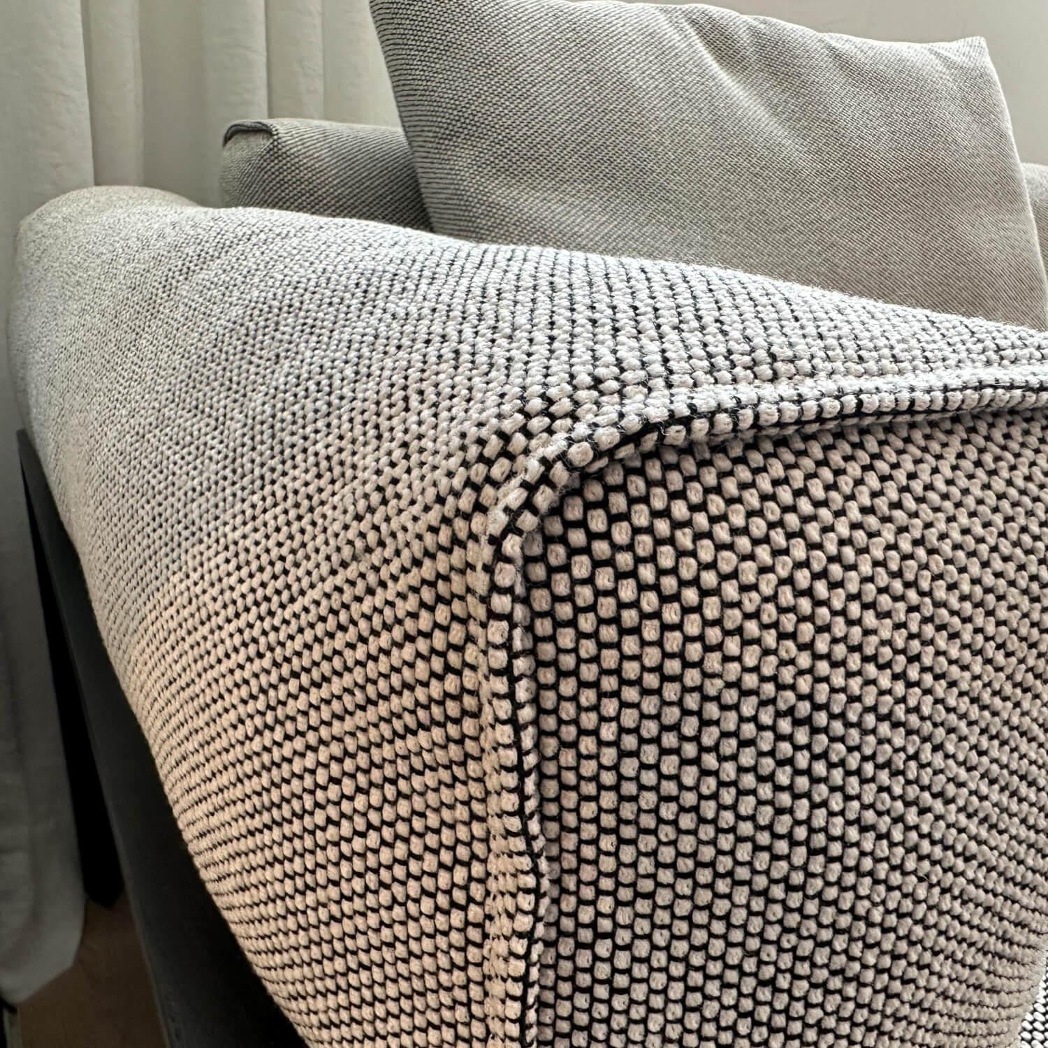 COR - Sofa Elm Mit Hocker Stoff 12041 Pepper Schwarz Gestell Eiche Massiv Dunkel Lackiert - 6