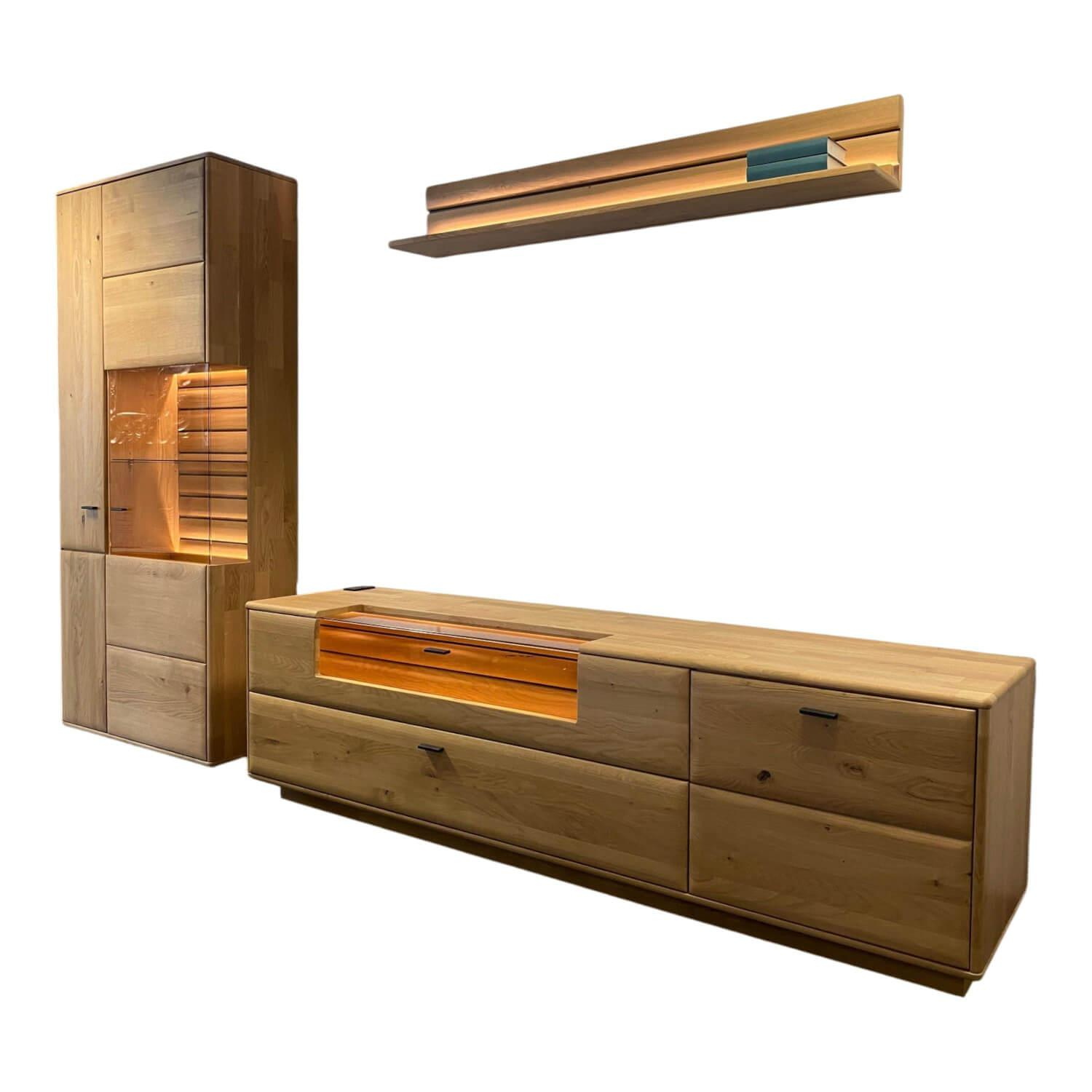 MCA Furniture - Wohnwand Girona Ast-Balkeneiche Massiv Keilgezinkt - 1