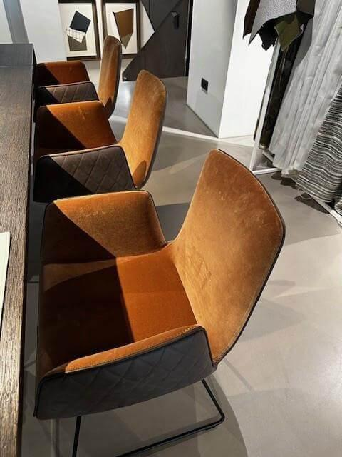 Freifrau - 6er-Set Stuhl Amelie High Sitz Stoff Harald 3 343 Rot Orange Rücken Leder Muscat Coffee Braun Gestell Draht Tiefschwarz - 2