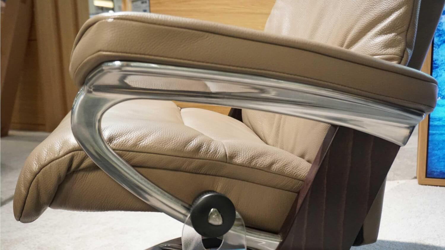 Stressless - Sessel View M Leder Cori 91 Mole 09 Signature Gestell Wenge mit Hocker - 6