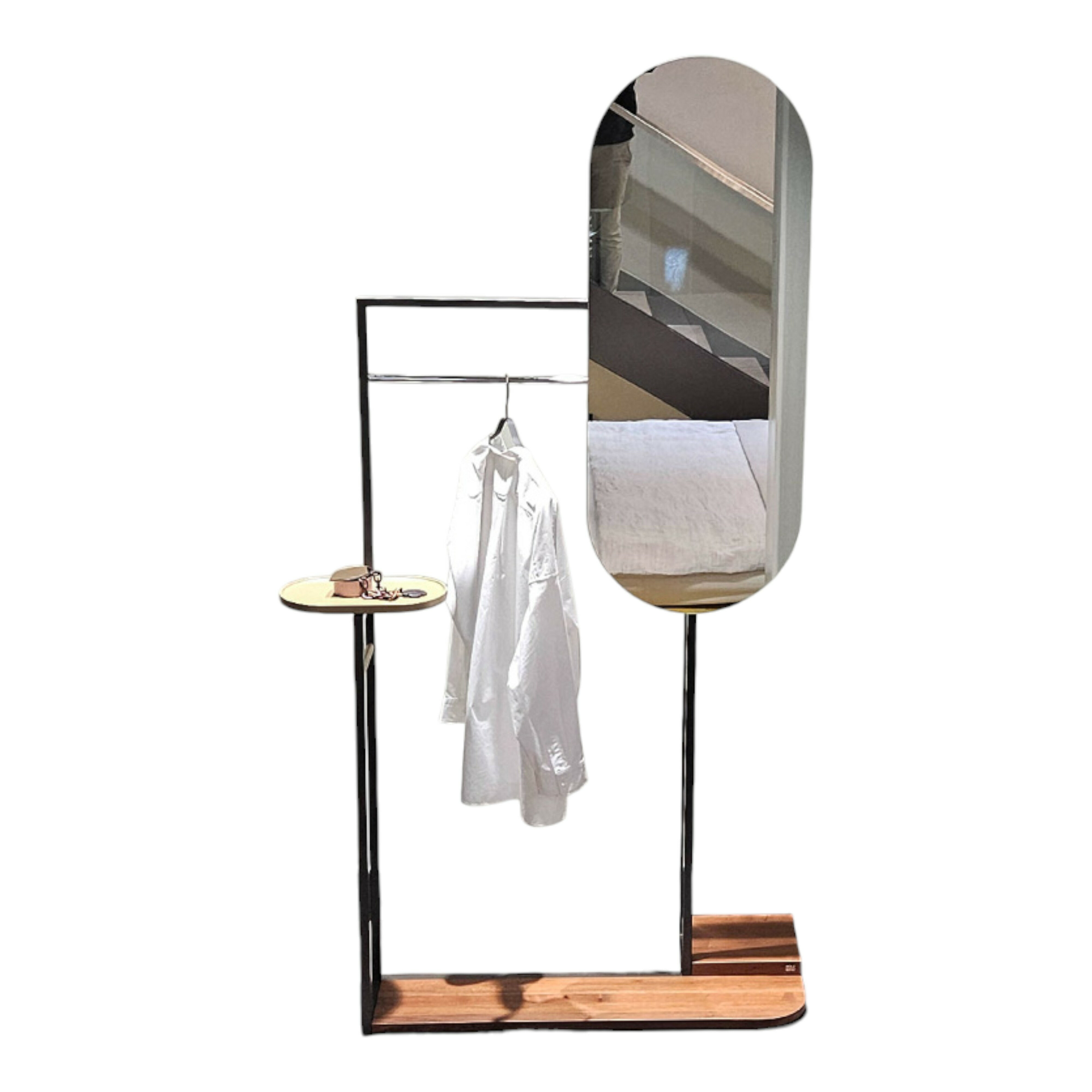 Rolf Benz - Garderobe 907 Nussbaum Massiv Lackiert mit Spiegel - 1