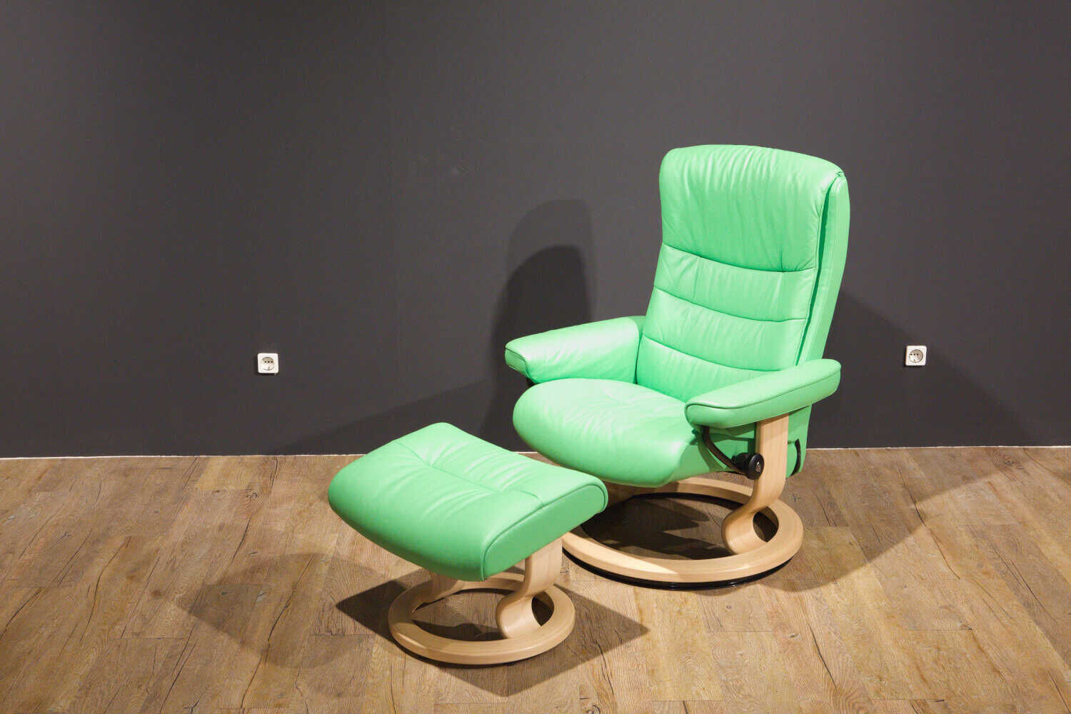 039-02-233_HOHMANN_5D_5060-1500 Stressless - Sessel Nordic M Classic Base Leder Grün - 2