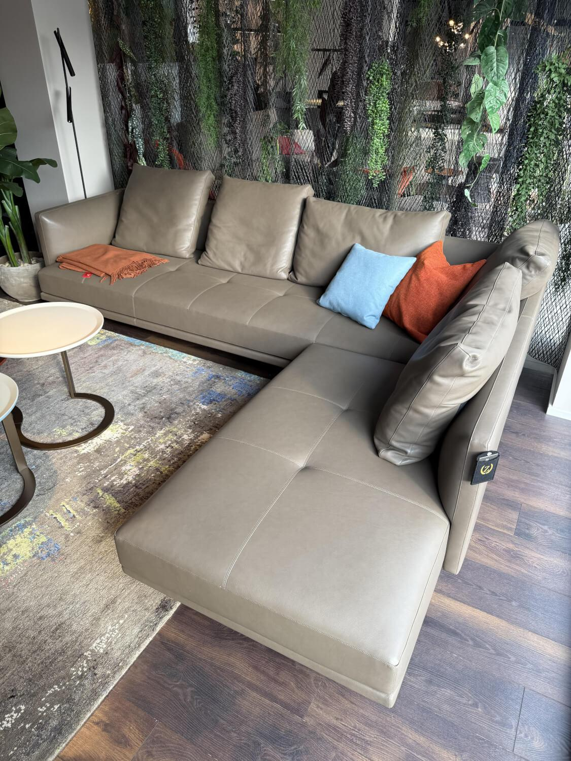 Walter Knoll - Sofa Prime Time Leder Elen Khaki Grün Braun Füße Poliert Mit Schwenkfunktion Und Kissen - 4