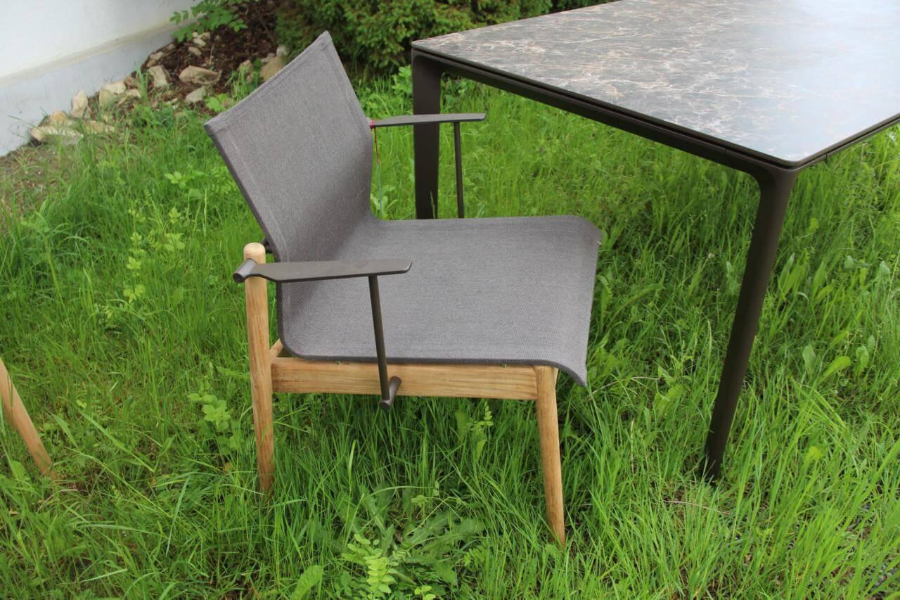 Gloster - 6er Set Outdoor Stuhl Sway Bespannung Java Sepia Natural Grau Rahmen Teakholz Mit Pulverbeschichtetem Aluminium Und Edelstahl Ohne Tisch - 2