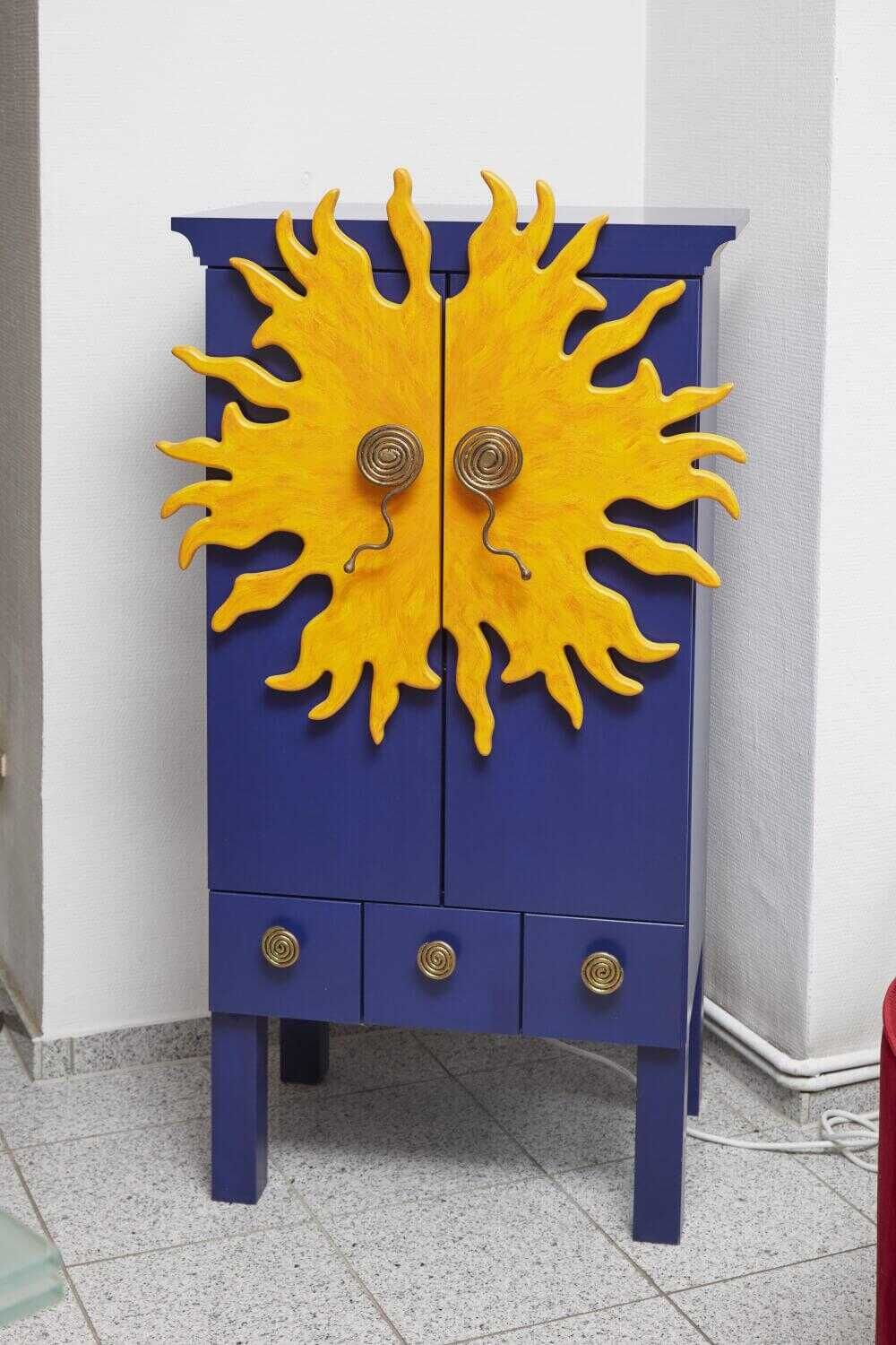 Türenschrank O-Sole-Mio Holz Blau mit Sonnenmotiv