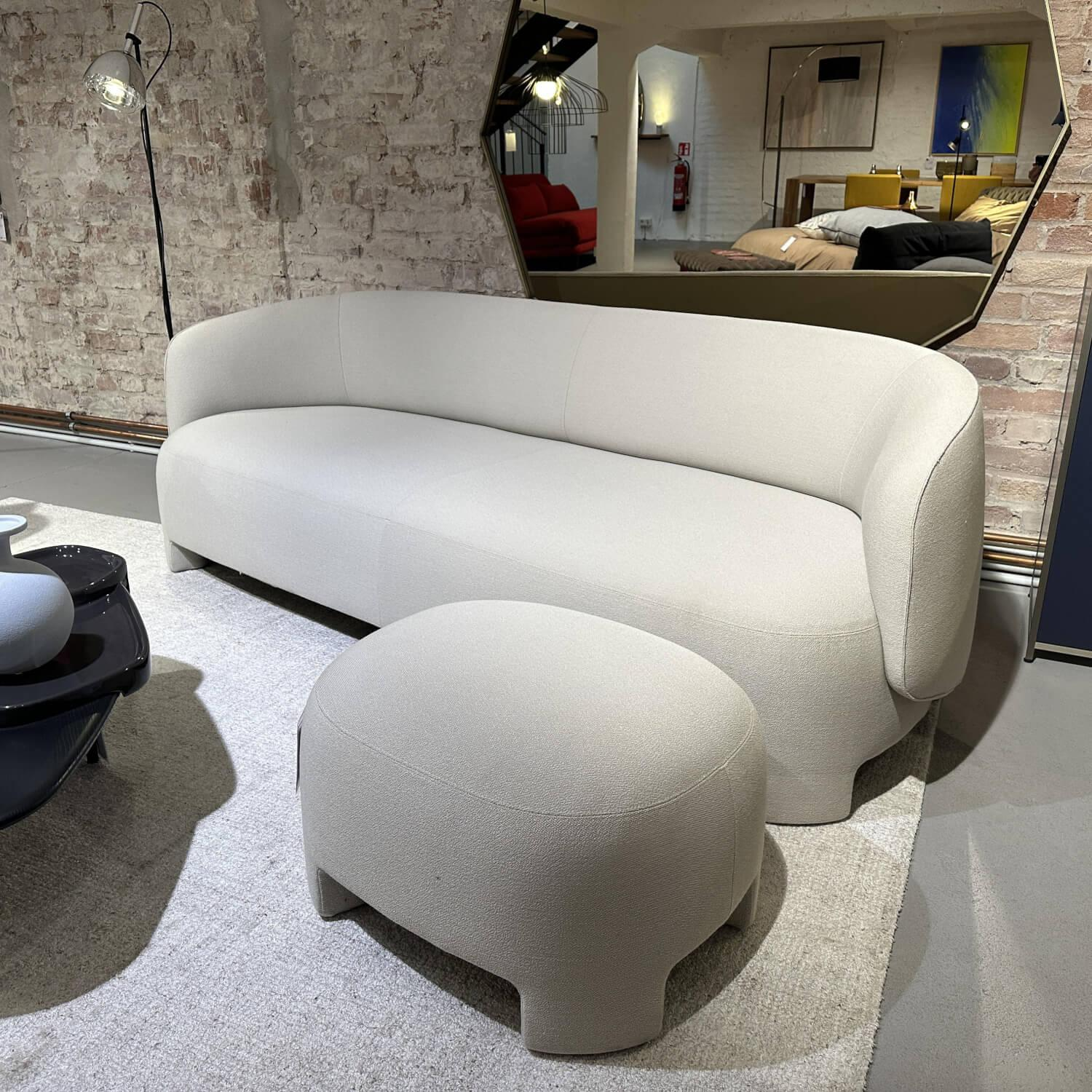 Ligne Roset - Sofa Taru Stoff Vidar Silice Beige Gestell Stahlrohr Inklusive Hocker - 4