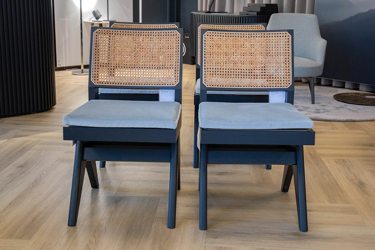 Cassina - 4er-Set Stuhl Capitol Complex Sitzfläche Und Rücken Wienerstroh Gestell Eiche Schwarz Gebeizt Inklusive Kissen - 3