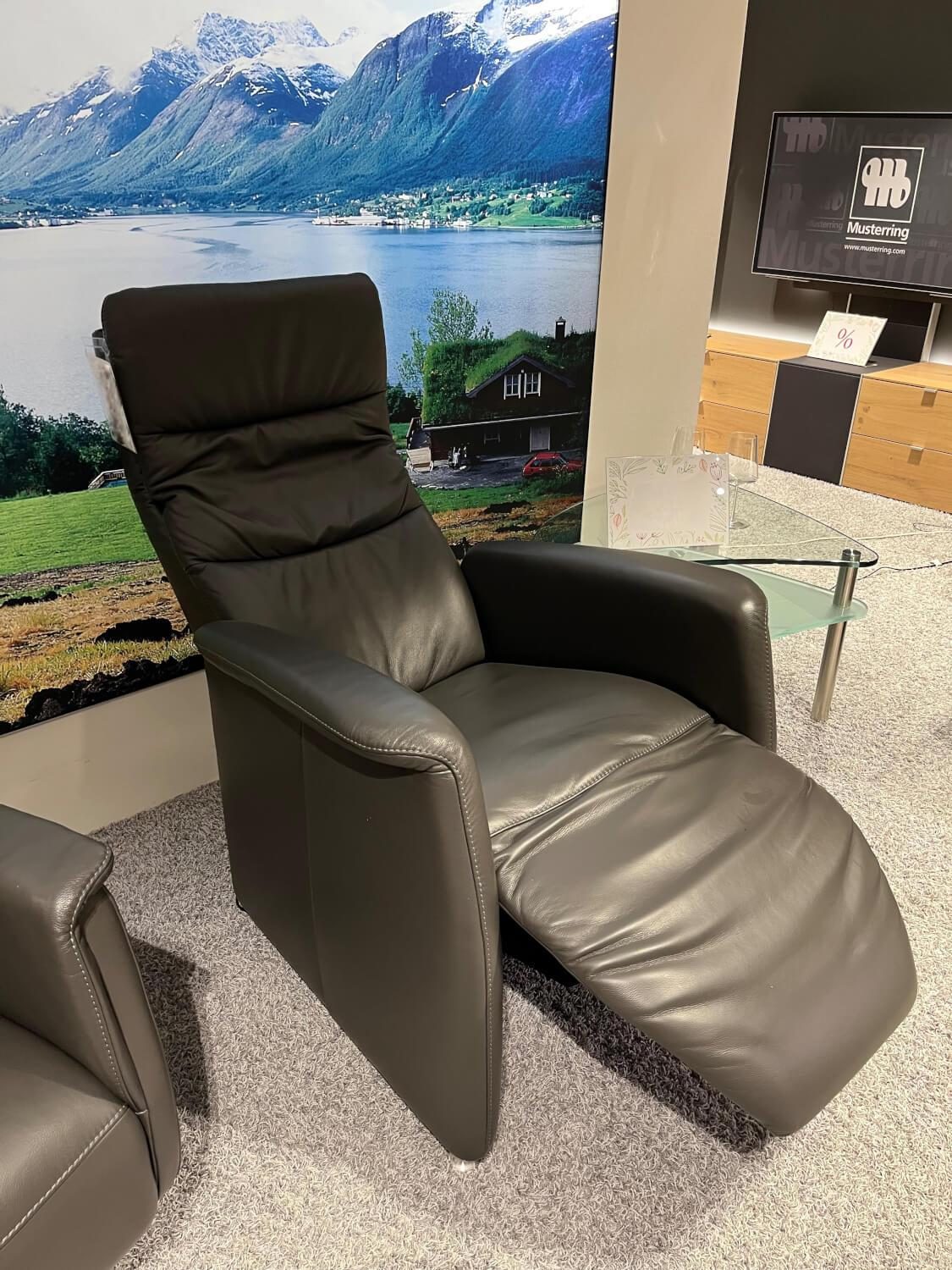 Activineo - Sessel Baccara Leder WM Anthrazit Füße Rollen Schwarz Mit Ausklappbarer Fußablage - 4