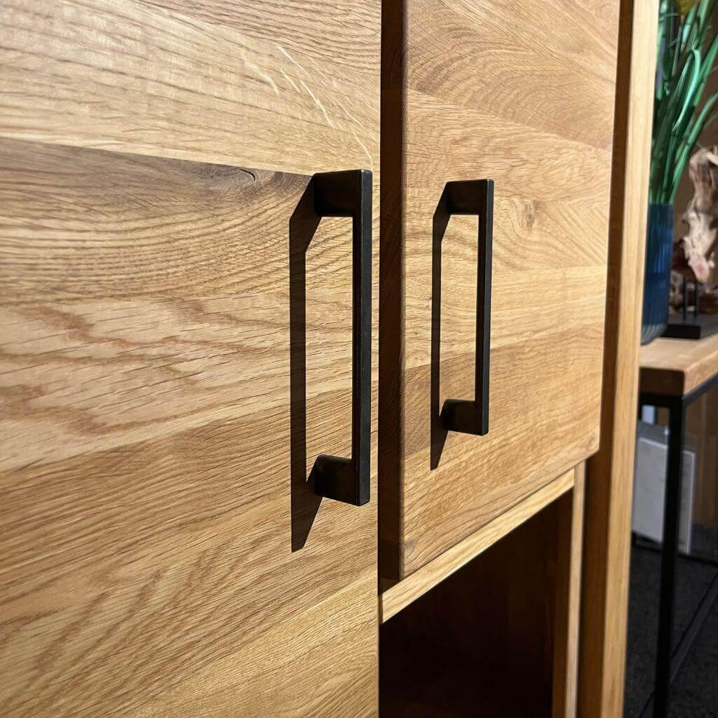 Natura - Highboard Farmingdale Oberfläche Natur Eiche Geölt Griffe Metall Schwarz - 5
