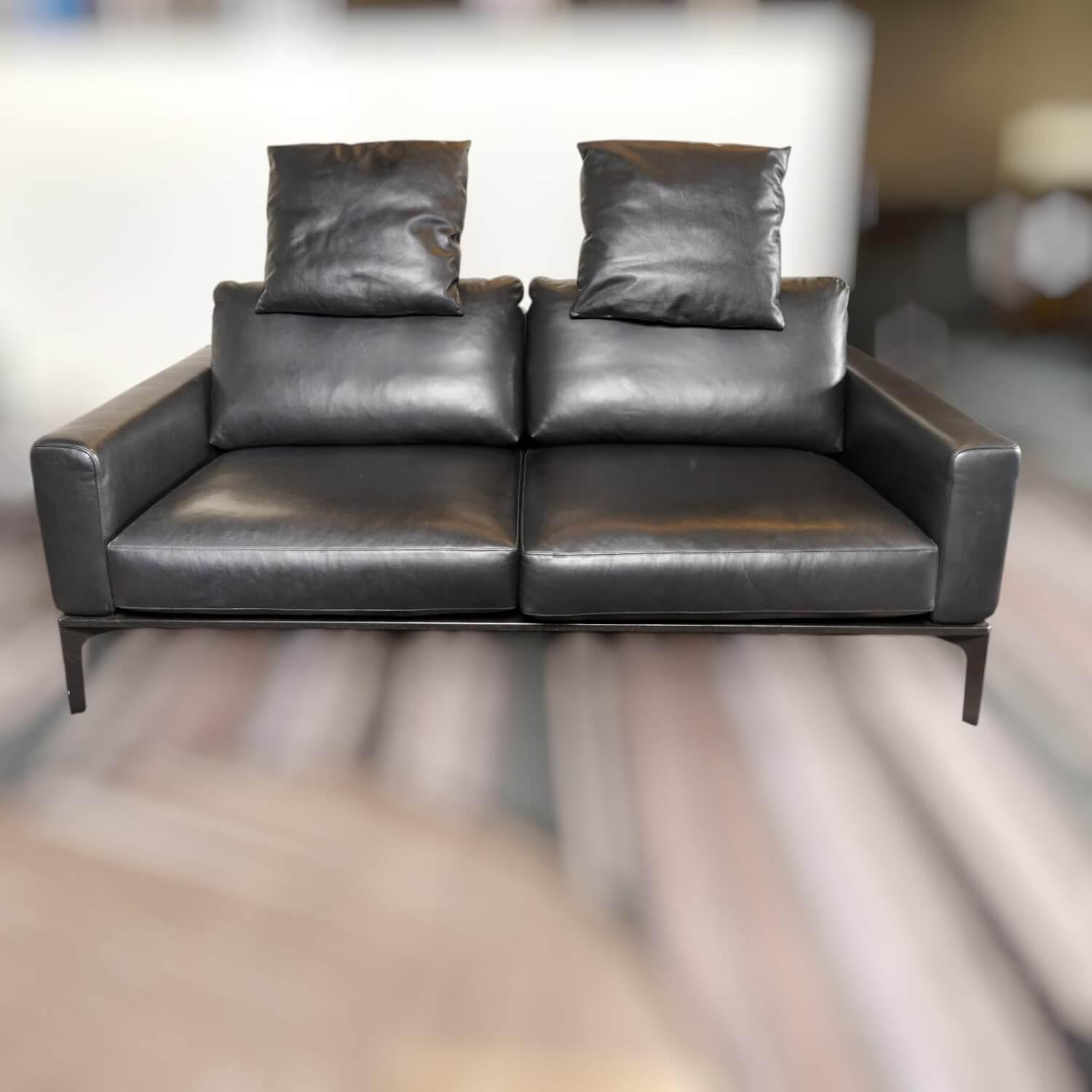 Bielefelder Werkstätten - Spirit Sofa 2/80 Armlehne Schmal Leder Space Schwarz mit 2 Kissen - 6