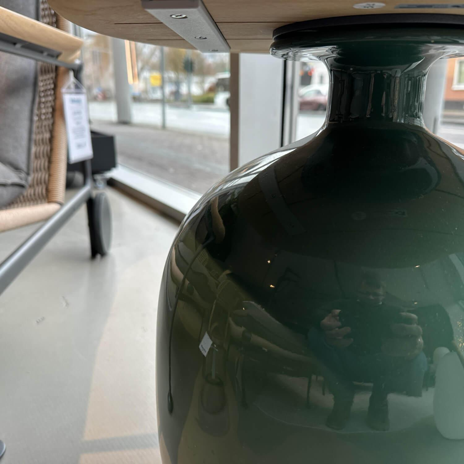 Gloster - Beistelltisch Blow Platte Teakholz Gestell Keramik Emerald Grün Glasiert - 4