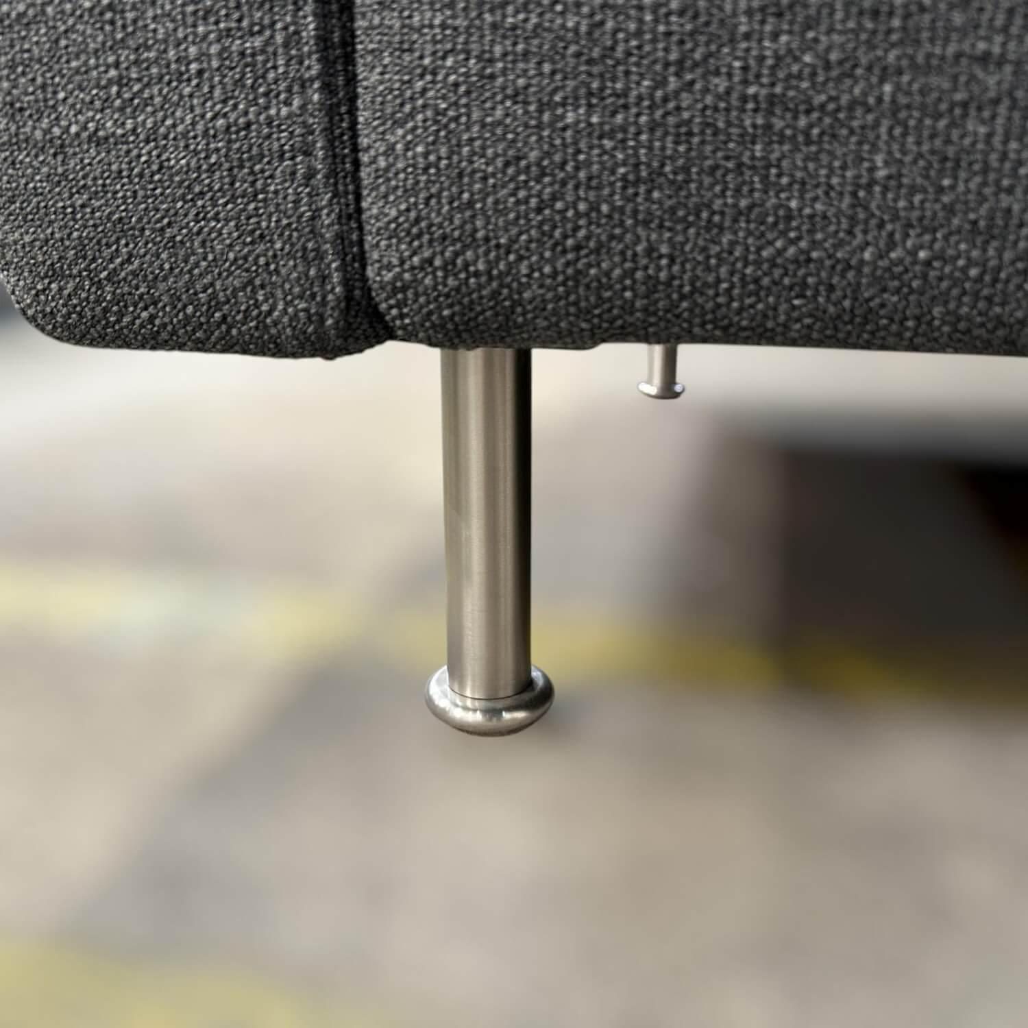 COR - Sofa Conseta Stoff 7146 Mittelgrau Bodenfrei Füße Metall Glänzend - 2
