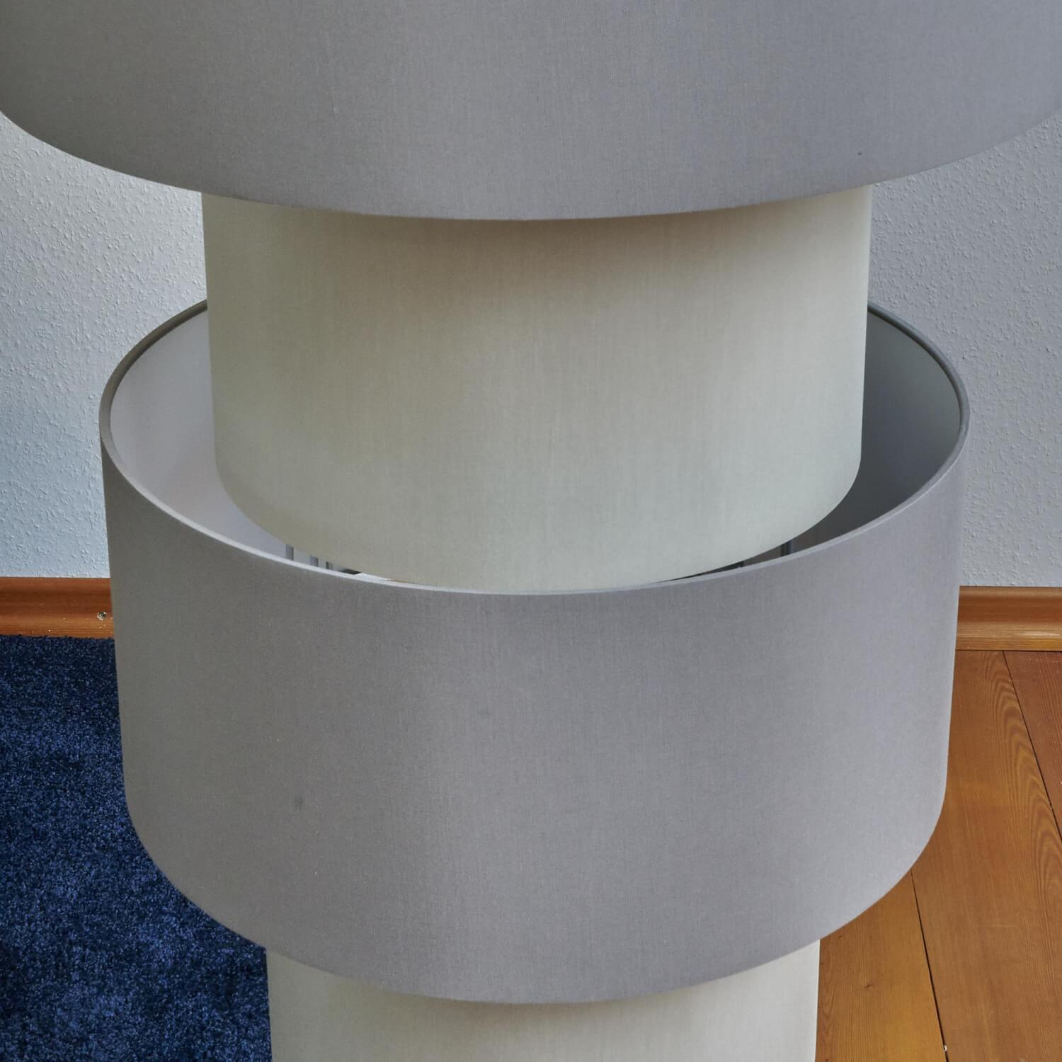 Bielefelder Werkstätten - Stehleuchte Soho Schirm Kiesel Sand Fuß Nickel Matt - 7