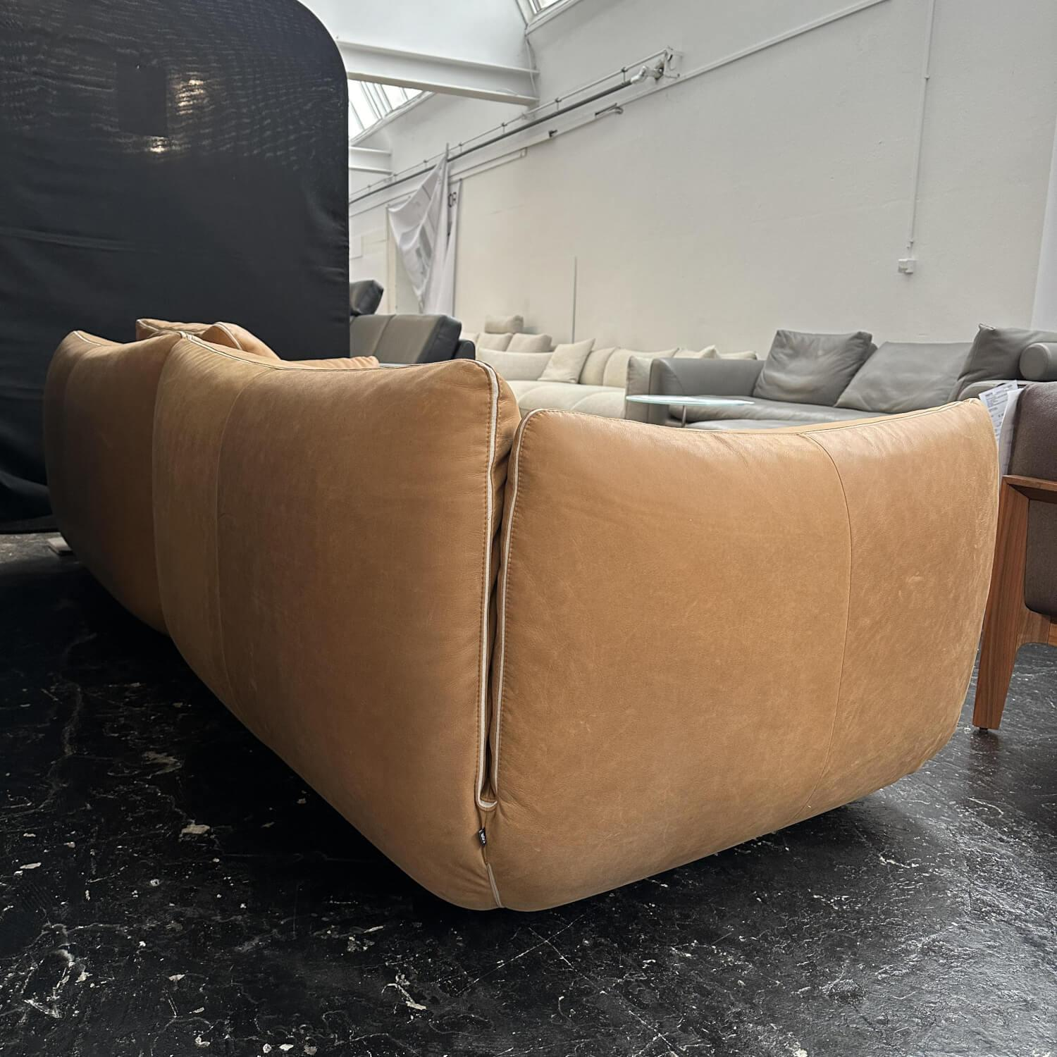 COR - Sofa Jalis 21 Bezug Leder Puro 490 Camel Braun Rahmengestell Buche Massiv Mit Filzgleitern Inklusive Rückenkissen - 4