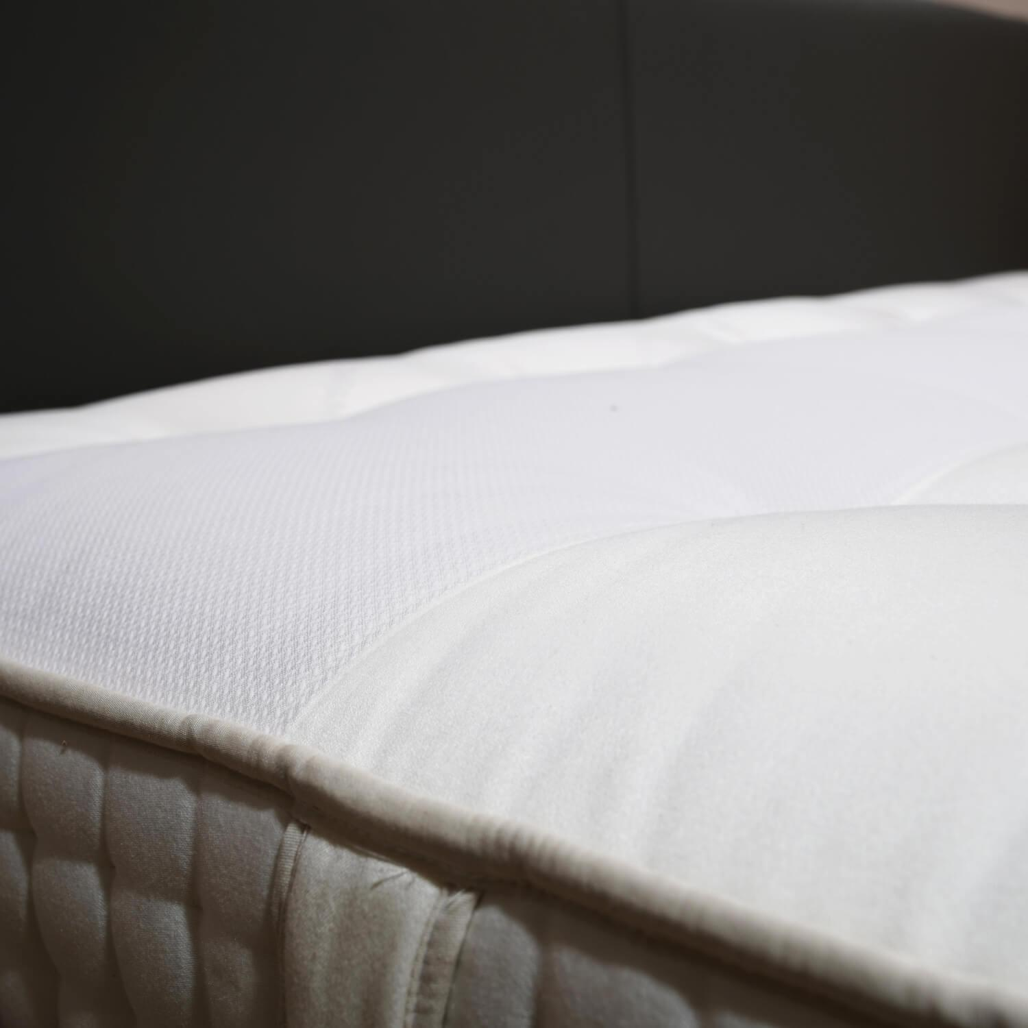 Schramm - Bett Plaisir Bezug Leder Comfort Graphite 301.500 Metallfüße Schwarz Matt Inklusive Zwei Boxspring Einlegesystem Und Einer Matratze - 4