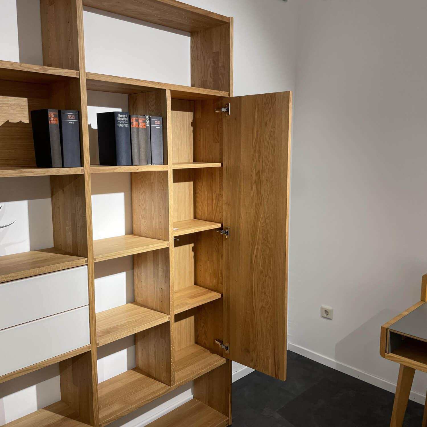 Team 7 - Regalwand Cubus Vollholz Eiche Natur Geölt Glas Naturweiß Matt Mit Touchbeschlag - 5