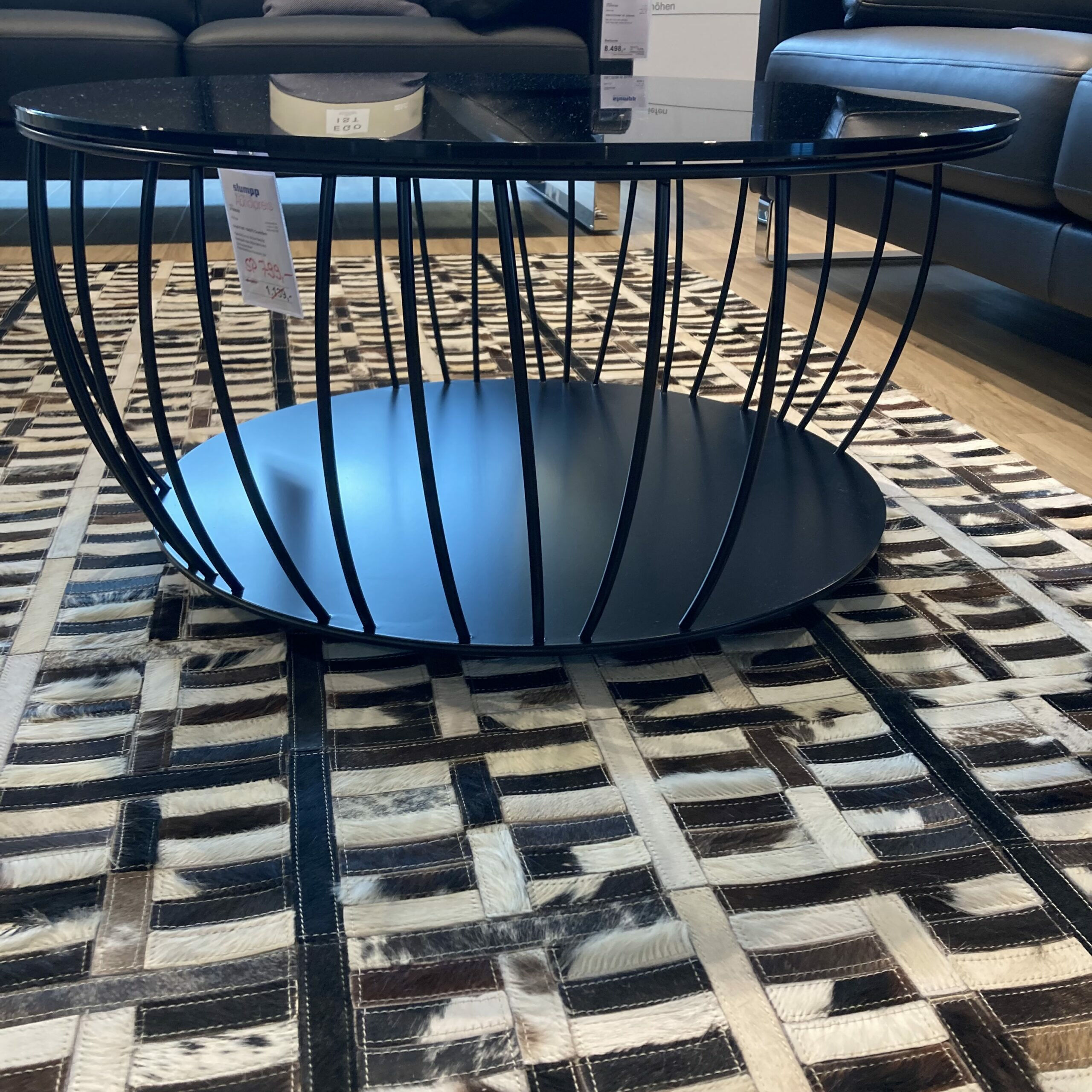 Ronald Schmitt Design - Couchtisch Anneli Tischplatte Parsolglas Grau Bodenplatte Stahl Schwarz Stäbe Stahl Schwarz - 4