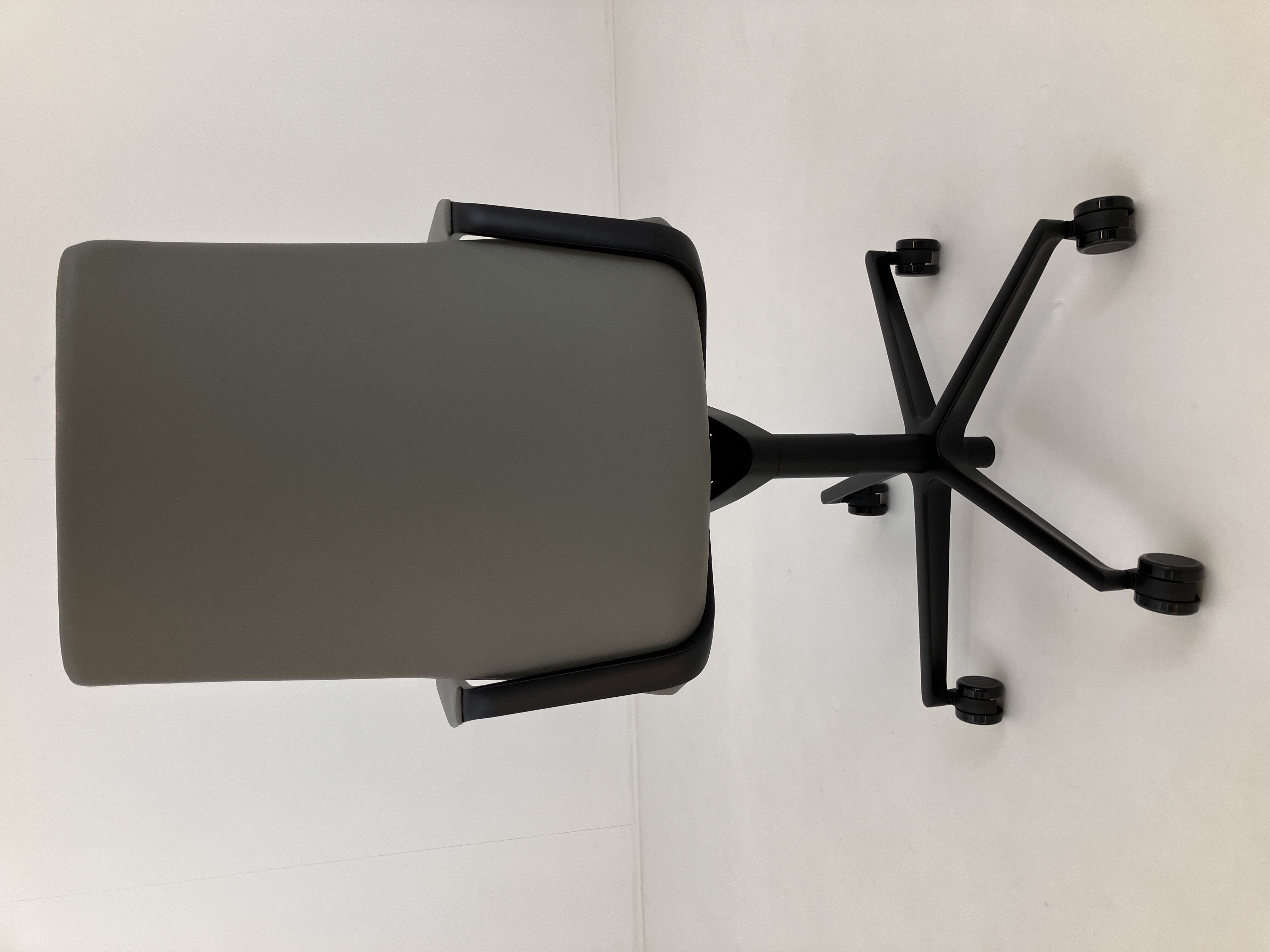 Walter Knoll - Drehstuhl Leadchair Evo Leder Congress 1440 MarramGrau Gestell Schwarz Matt Pulverbeschichtet - 2
