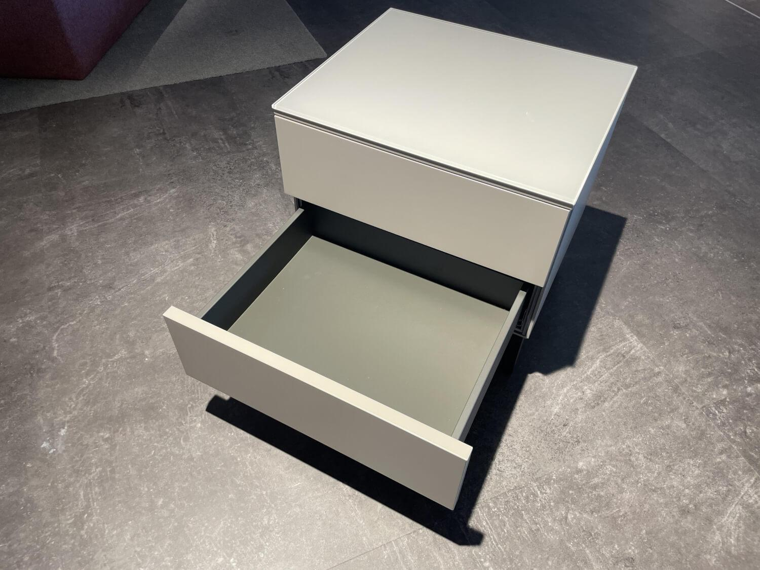 Hülsta - Konsole Multi R Lack Kaschmir Grau Beige Mit Push To Open - 2