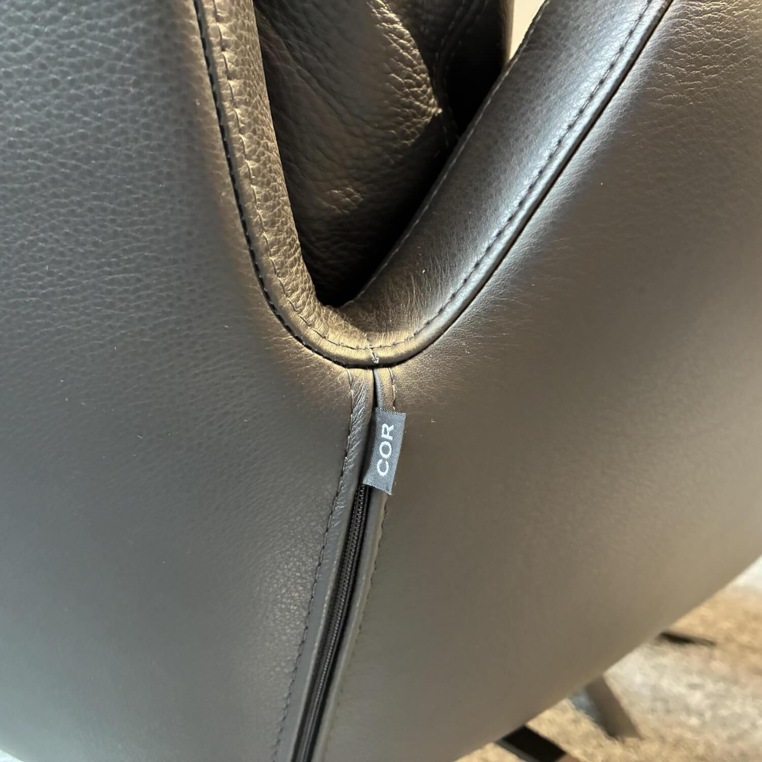 COR - Drehsessel Cordia Leder 282 Basalt Grau Schwarz Gestell F01 Schwarz Braun Kunststoffgleiter Mit Hocker - 6