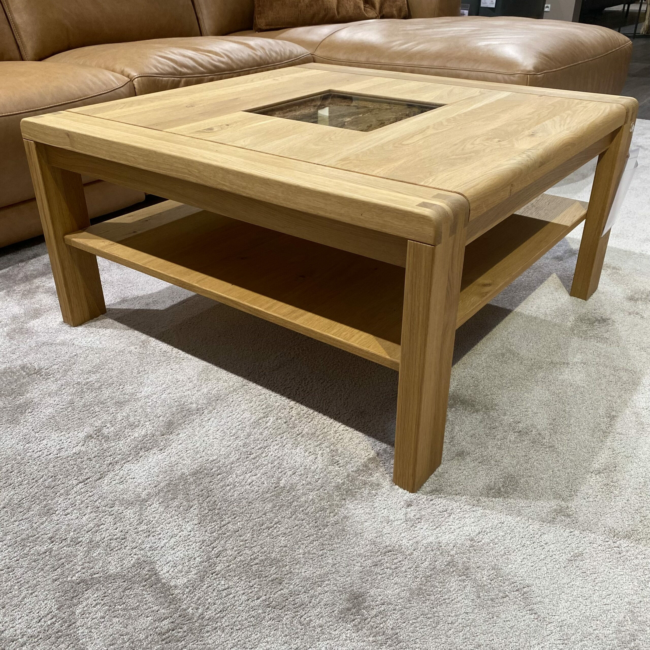 Natura - Couchtisch Cartago Soft Wildeiche Furniert Natur Mit Integriertem Korkakzent Hinter Klarglas - 3