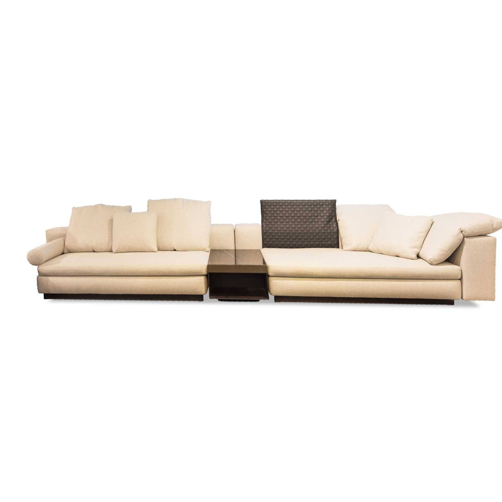 DSC09732-Pano5ac4e2f399000 Minotti - Sofa Yang (mit integriertem Couchtisch und Hocker; 4 große Kissen, 2 kleine Kissen, 1 Kissenrolle, 1 - 1