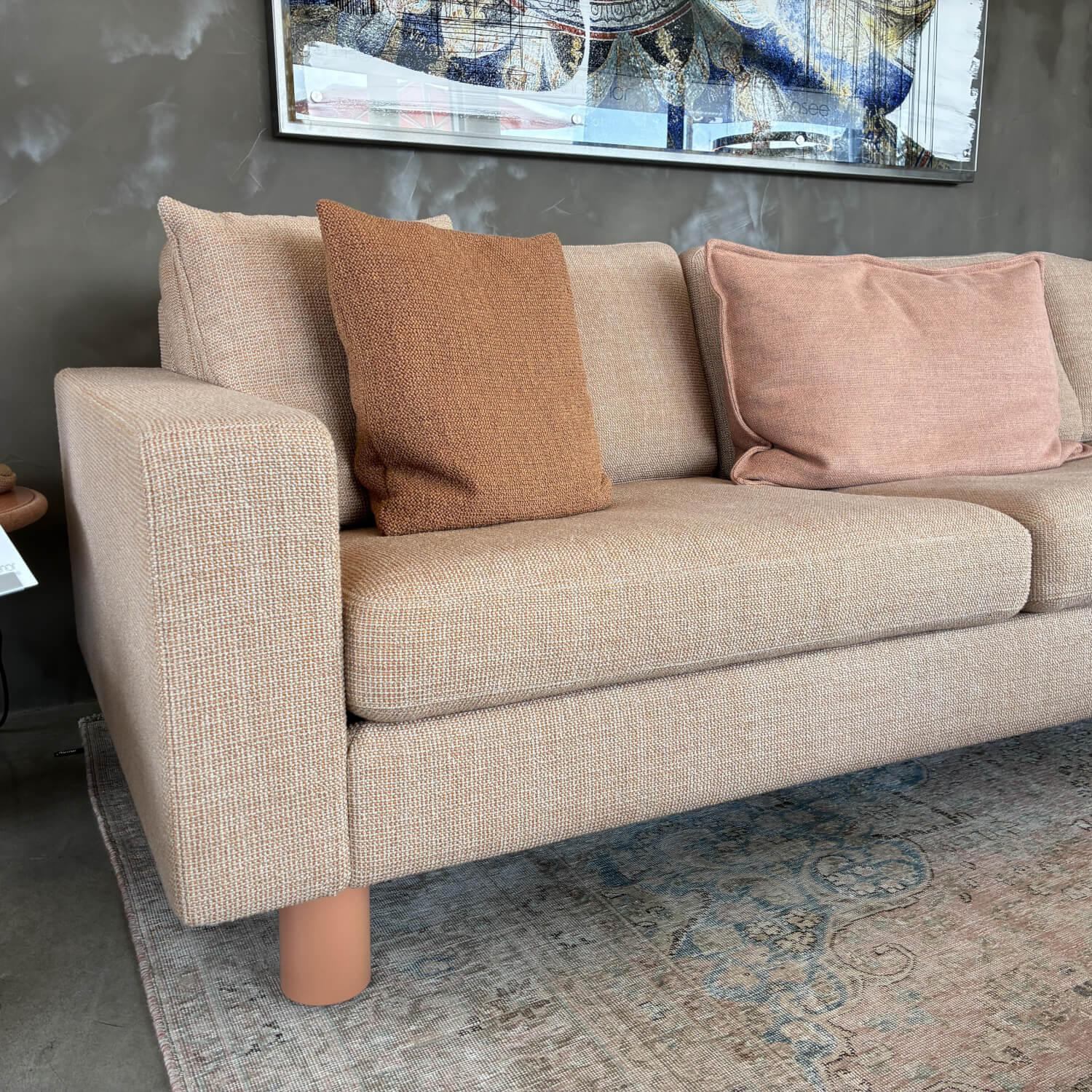 COR - Ecksofa Conseta Stoff 8186 Aprikose Rosa Füße Metall Rosa Lackiert Inklusive Kissen - 2