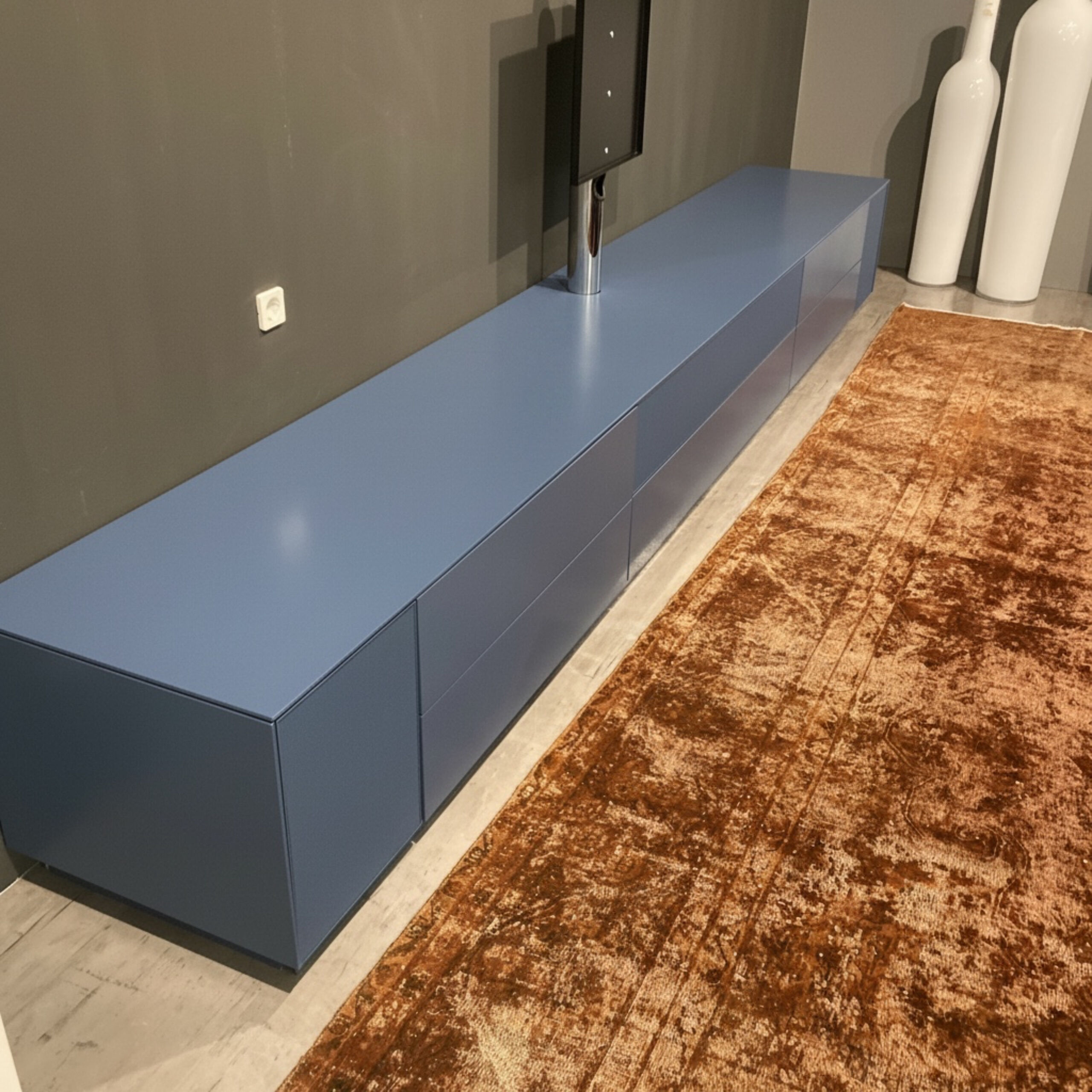 Kettnaker - Anbauwand Soma 1444 Lack Stahlblau Inklusive Integrierte Drehsäule  - 4