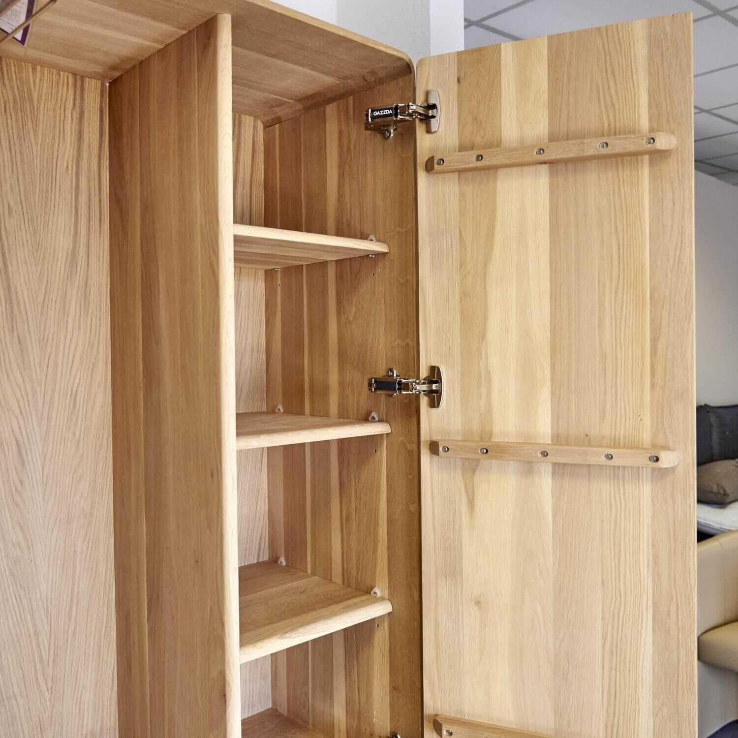 Gazzda - Kleiderschrank Modell Fawn Eiche Massiv Oberfläche Weiß Geölt - 12