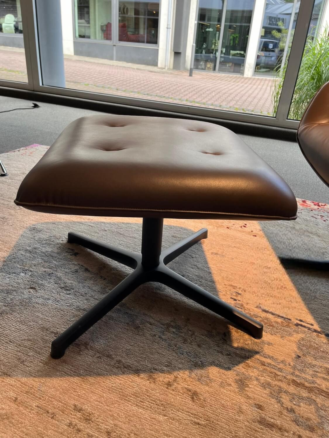 Walter Knoll - Drehsessel Onsa Leder Elen 1407 Auburn Dunkelbraun Gestell Matt Pulverbeschichtet Schwarz Mit Hocker - 5