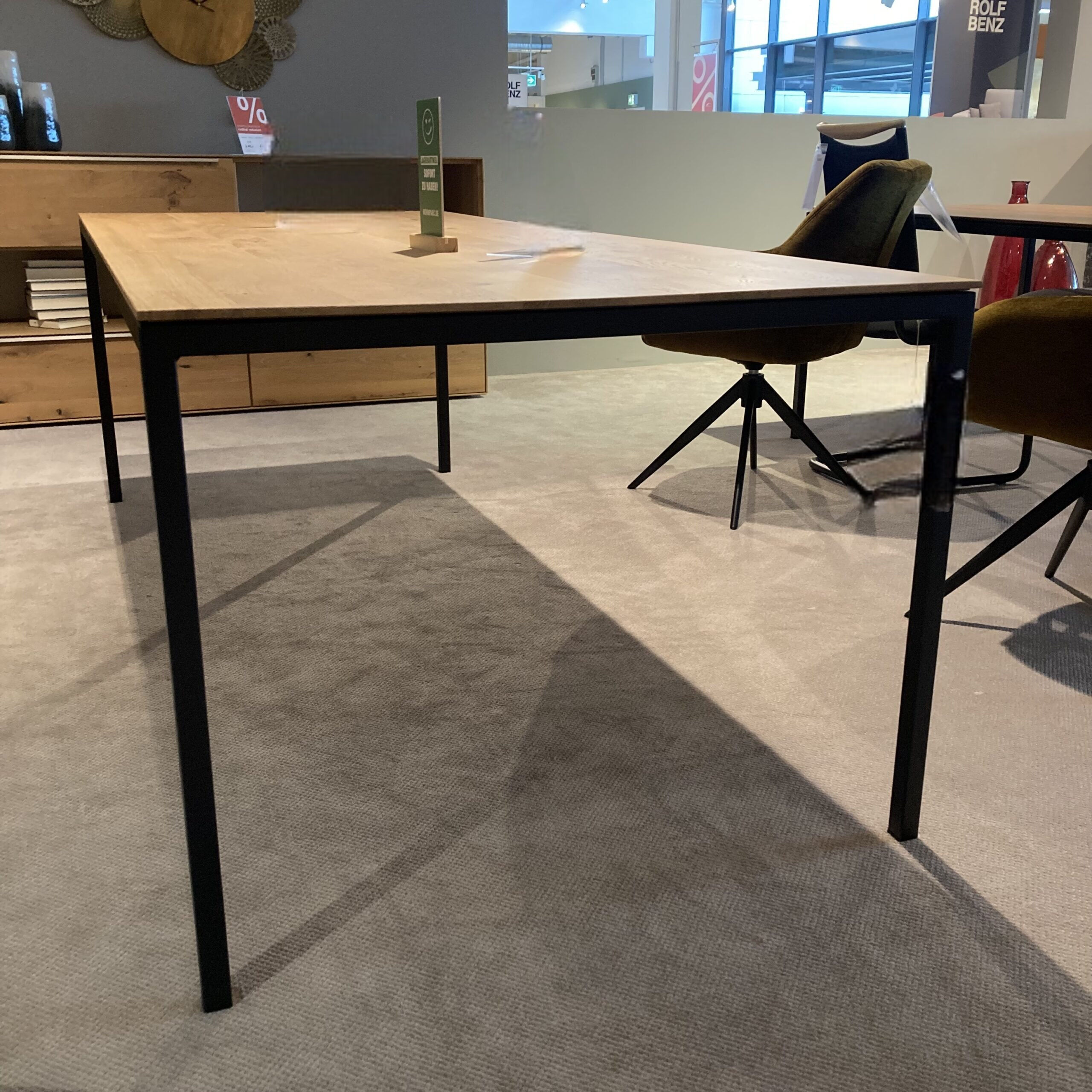 Willisau - Esstisch Dino Platte Eiche Lackiert Gestell Aluminium Schwarz Pulverbeschichtet - 4
