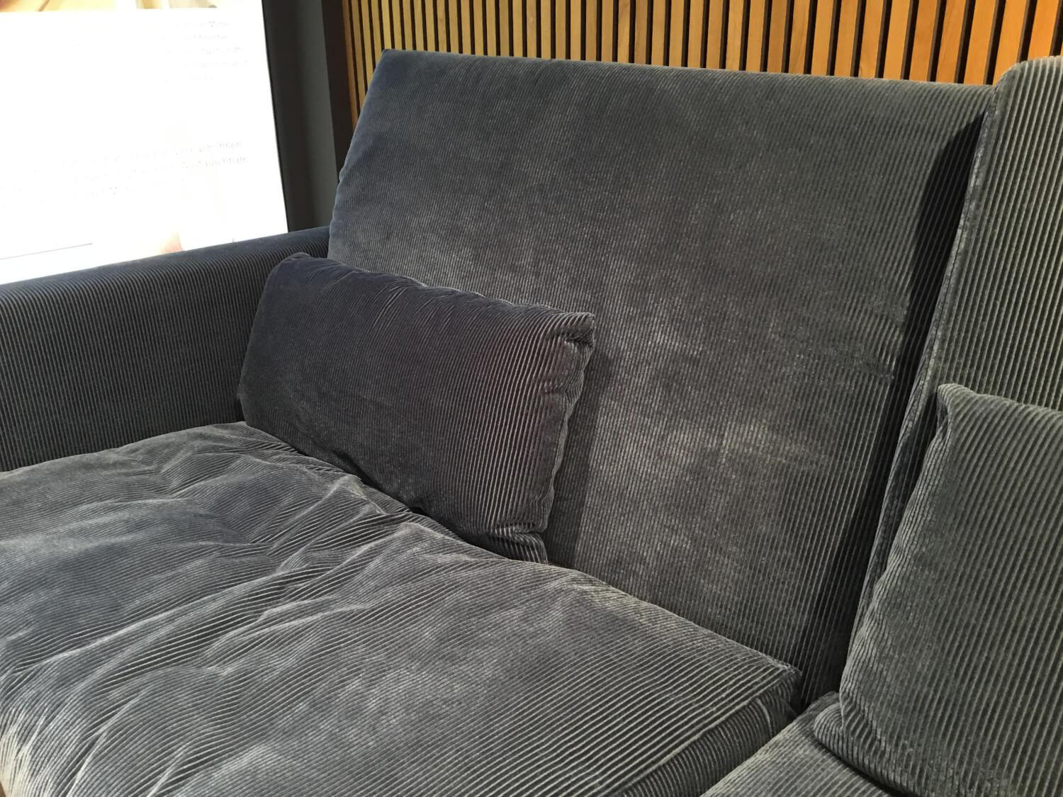 Brühl - Sofa Embrace Stoff 4490 65 Blau Füße Metall Schwarz Inklusive Sessel Und Hocker - 4