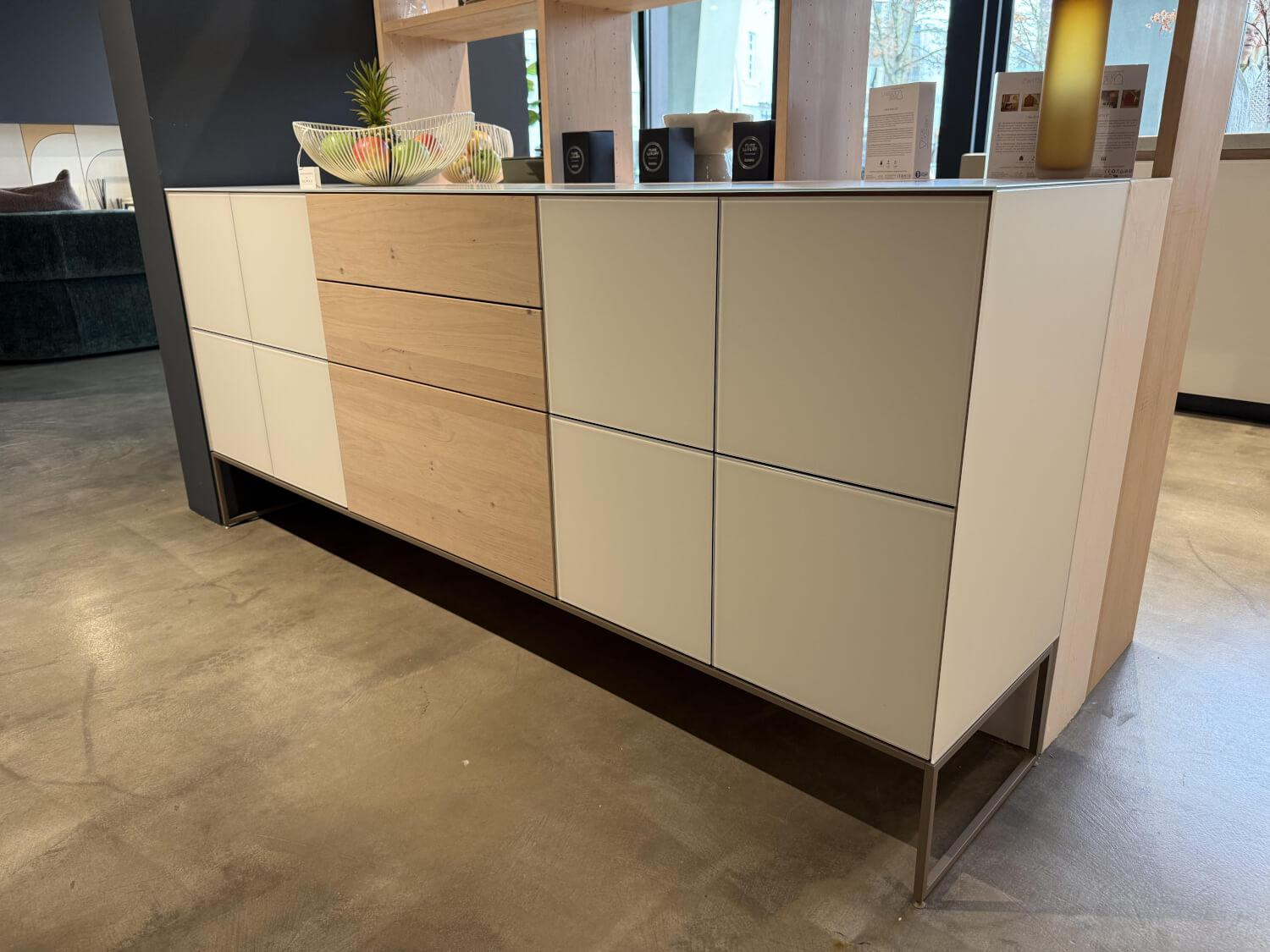 Team 7 - Anrichte Cubus Pure Erle Weißöl Glas Naturweiß Matt Gstell Erdbraun - 6