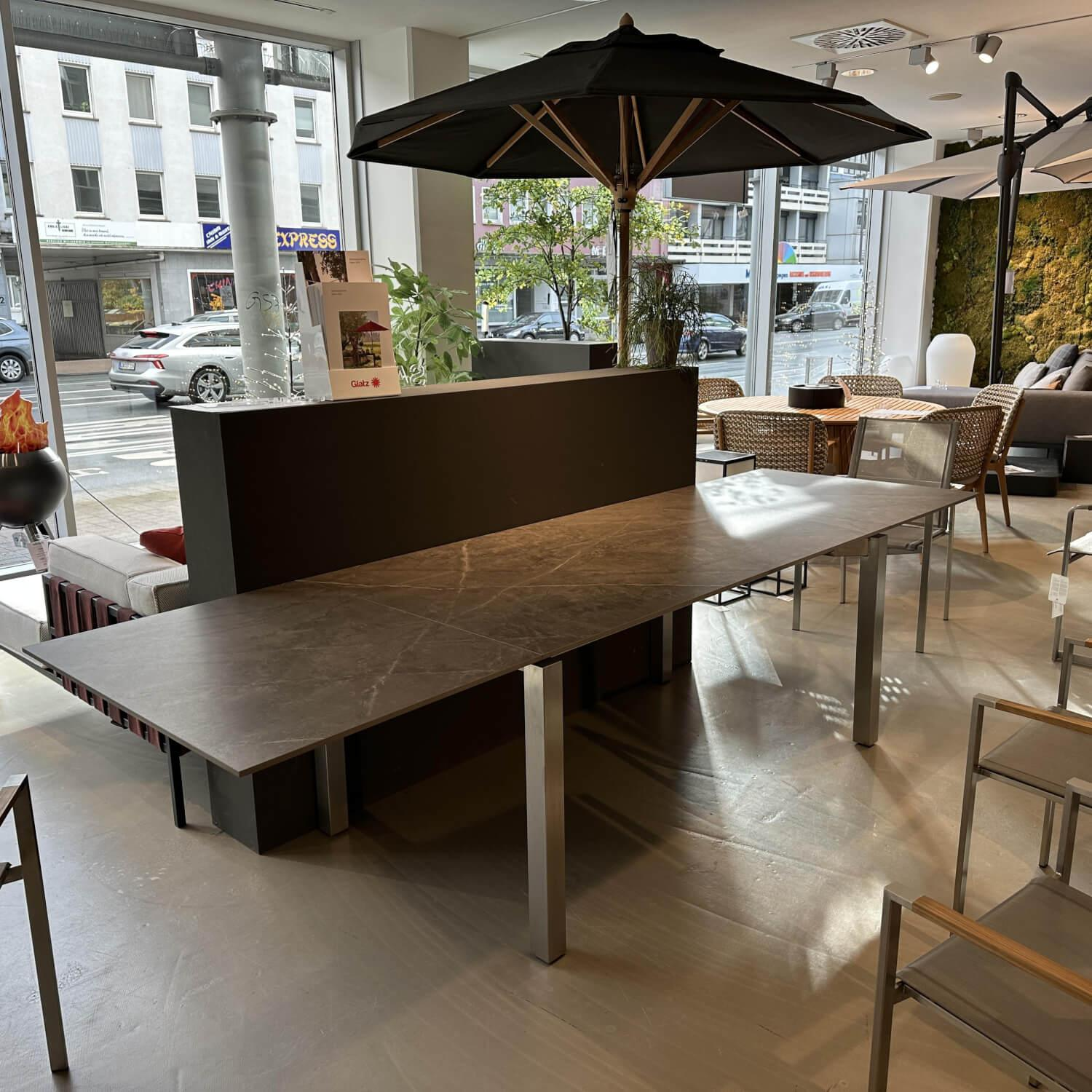 Zumsteg - Ausziehtisch Spezia Platte Dekton Keramik Dark Grey Grau Gestell Edelstahl CNS Mit Beidseitiger Verlängerung - 3