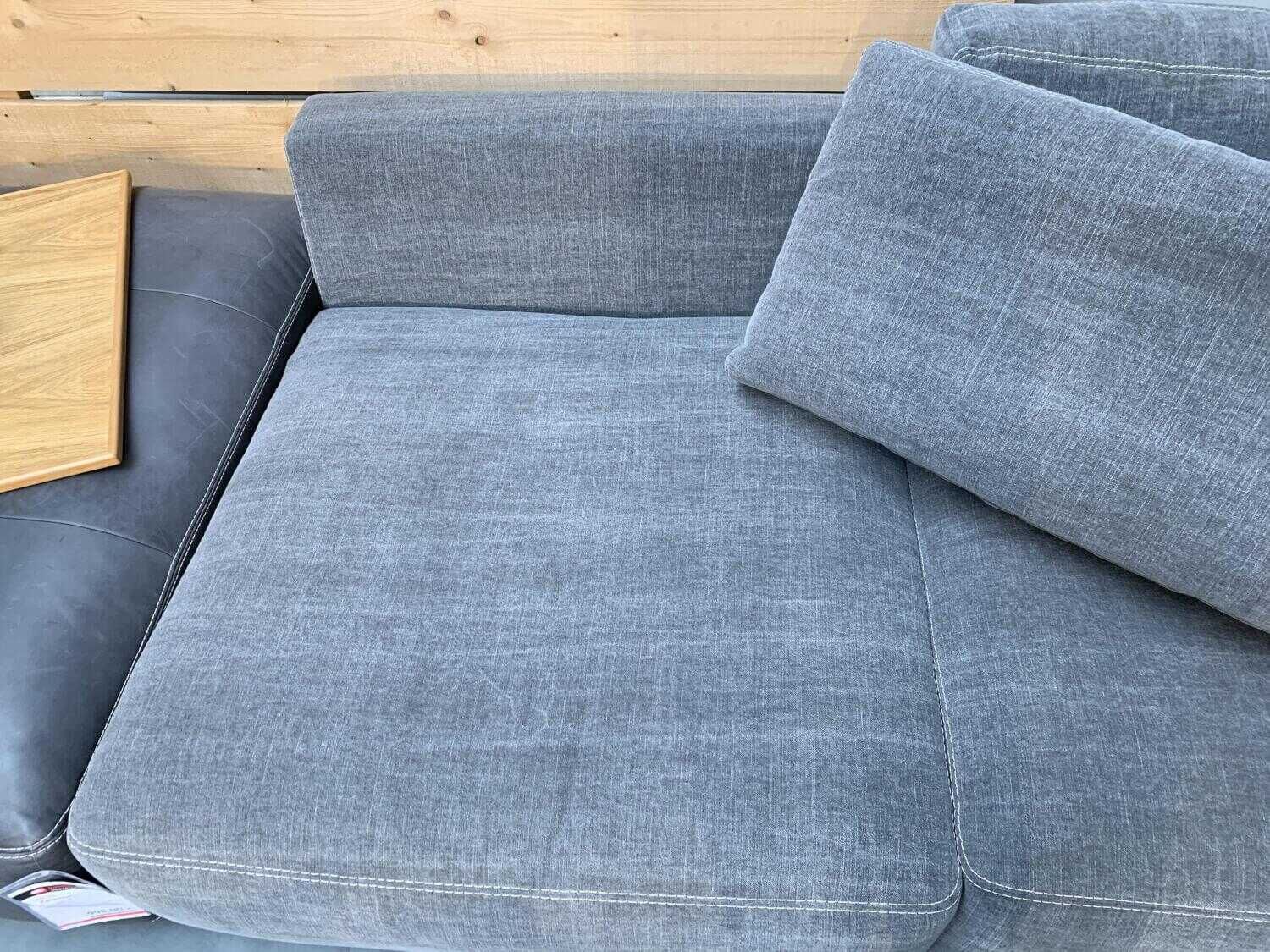 Gallery M - Ecksofa Lucia Stoff Grau mit Kissen - 6