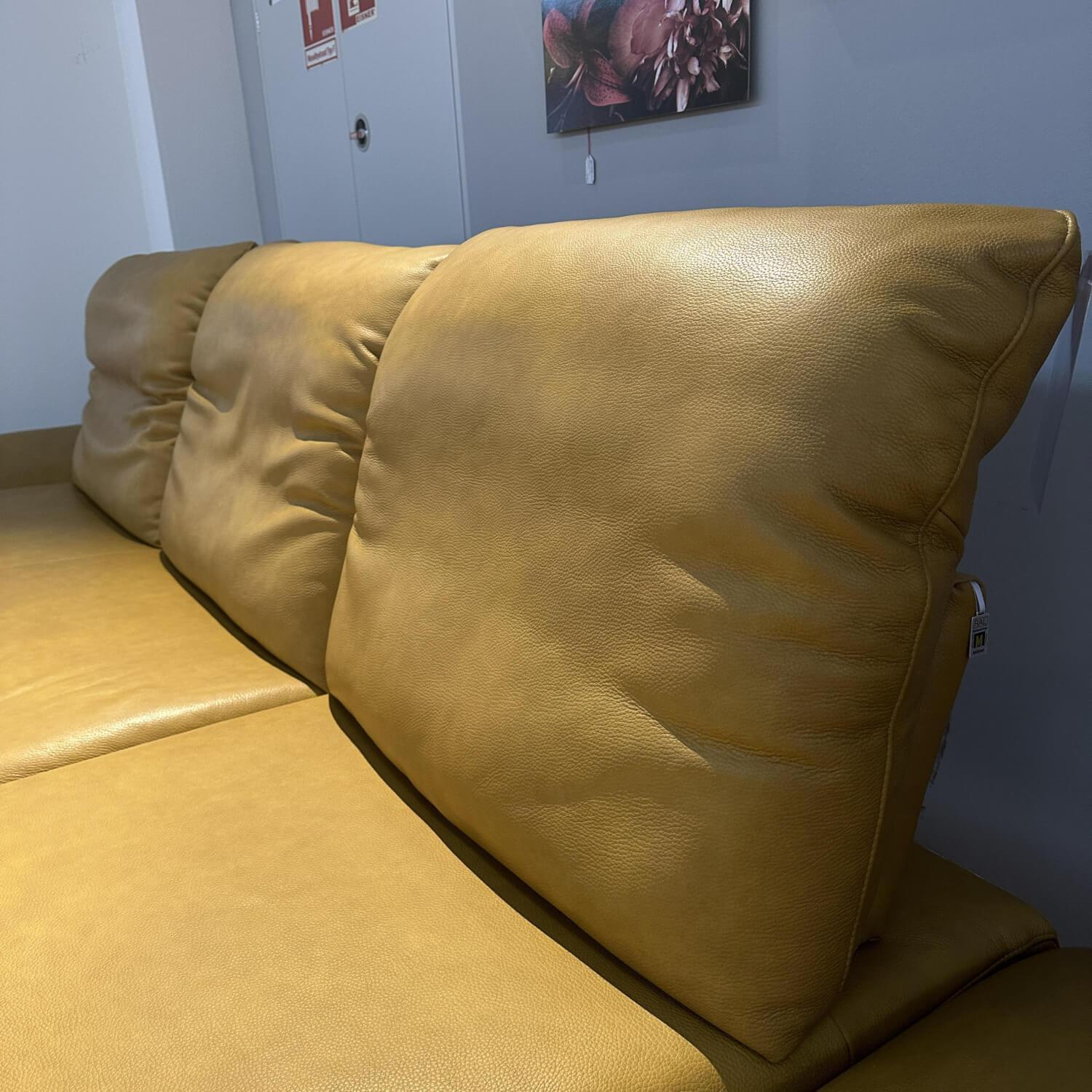 W. Schillig - Ecksofa Sohoo Bezug Leder Z75/52 Kurkuma Gelb Metallkufe FT9 Schwarz Mit Sitztiefenverstellung - 7