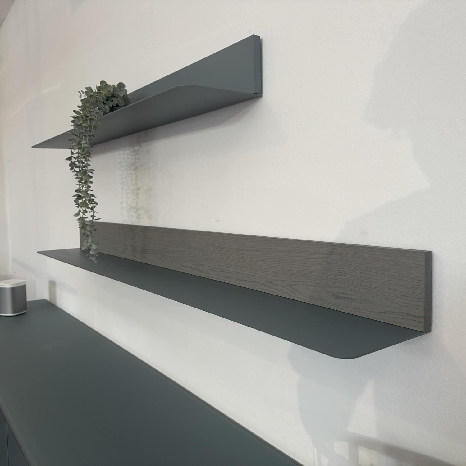 Contur - Sideboard 3900 Glattlack 498 Taubenblau Abdeckplatte Glas Gefrostet Inklusive 2 Wandboards - 5