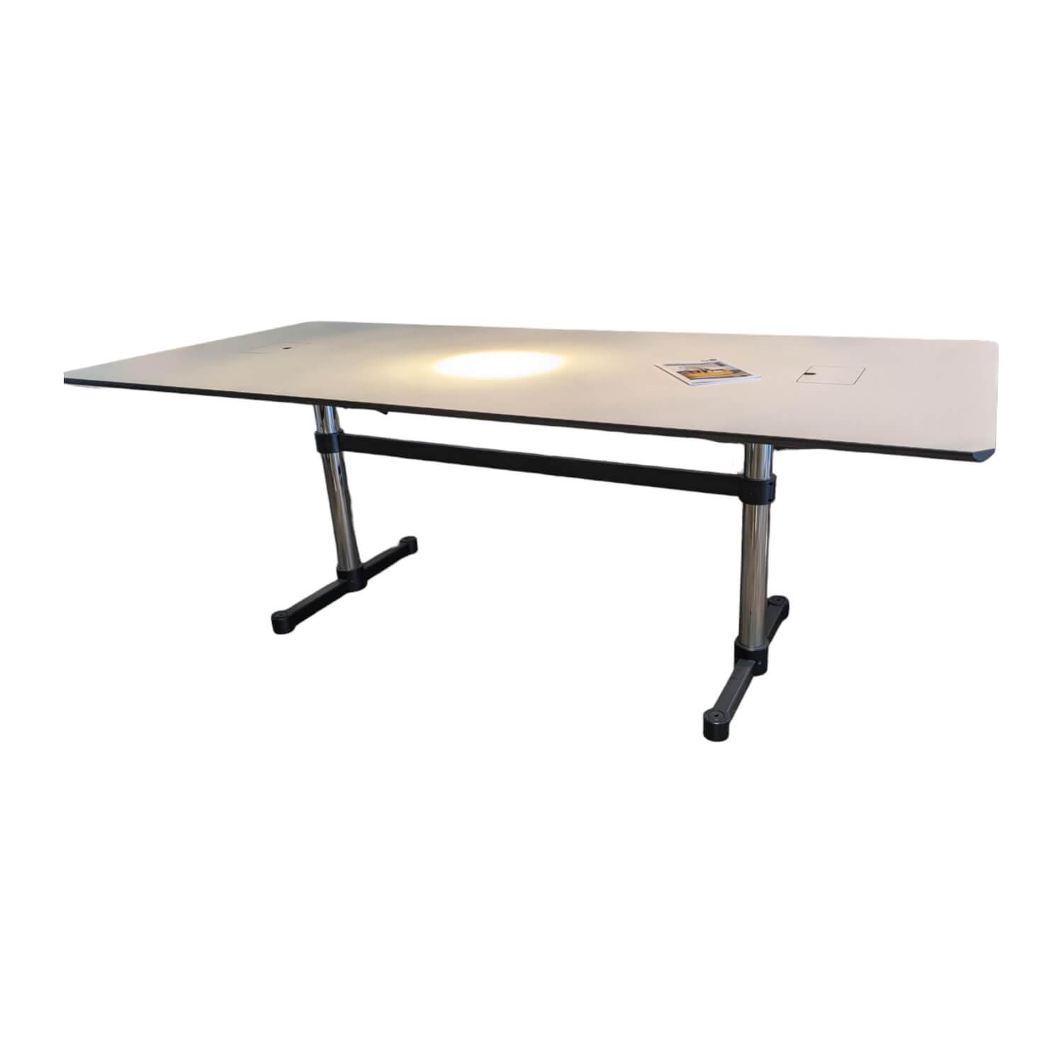 USM Haller - Konferenztisch Kitos M Meeting HPL Fenix Weiß - 1