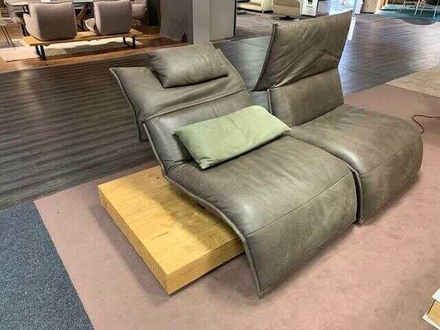 koinor-sofa-edit-leder-a-india-goa-mit-elektrischer-verstellbarkeit-auf-eichenplateau-1406ac9fa6115da868653c731 Koinor - Sofa Edit Leder A-India Goa mit elektrischer Verstellbarkeit auf Eichenplateau - 2