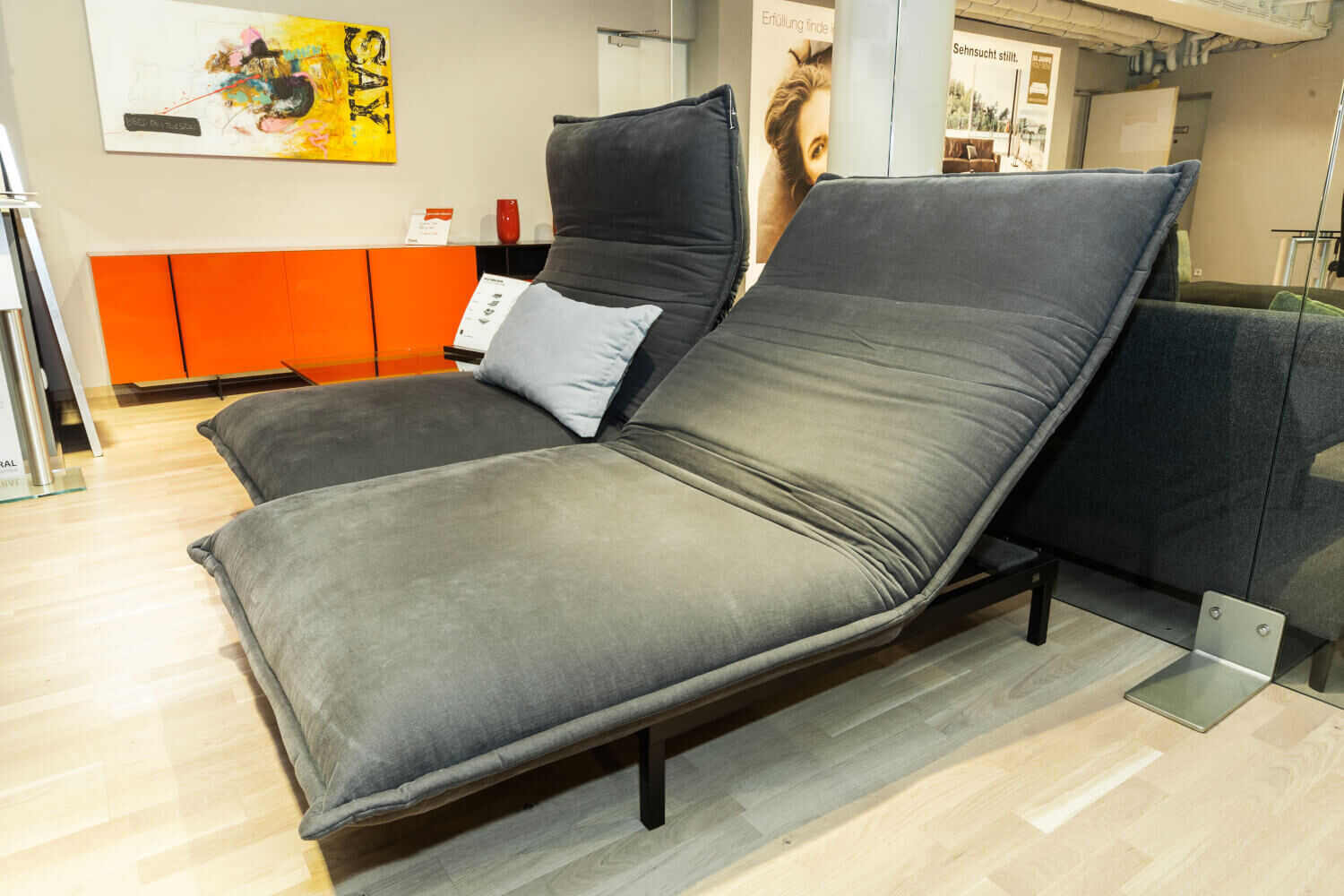 Sofa Nova (mit Relaxfunktion) in Stoff