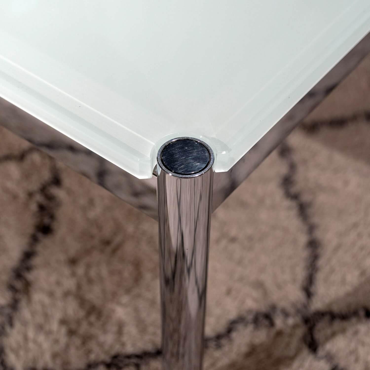 USM Haller - Couchtisch USM Platte Glas Weiß Unterlackiert Gestell Verchromt - 4