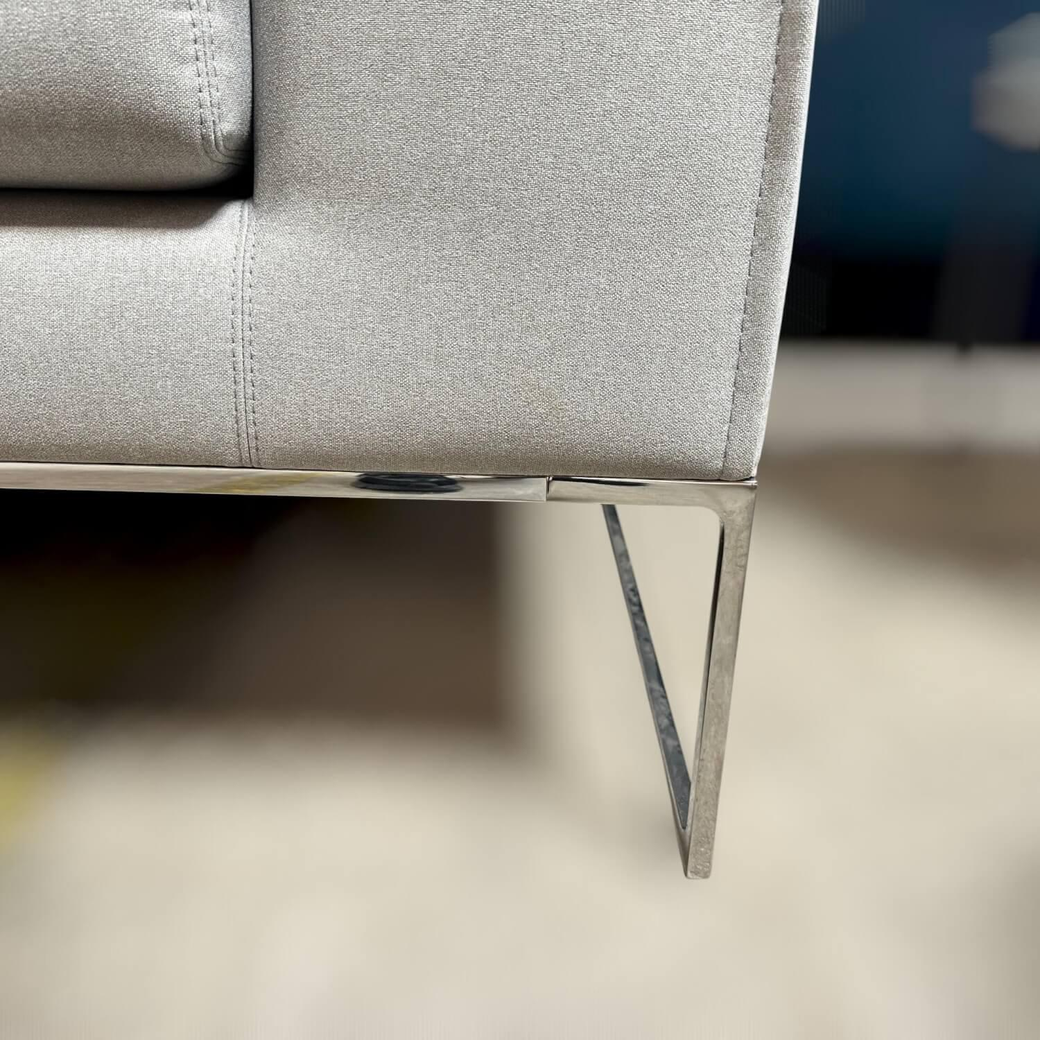COR - Ecksofa Mell Lounge Stoff 7209 Beton Grau Füße Metall Verchromt Inklusive Rückenkissen Mit Rolle - 6