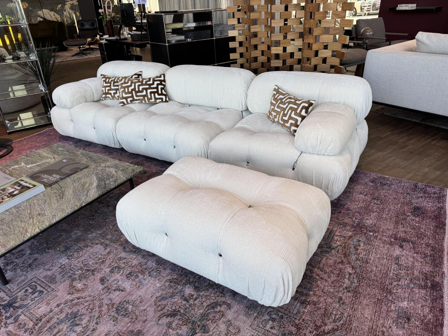 B&B Italia - Sofa Camaleonda Stoff Enia Elfenbeinweiß mit Hocker - 6