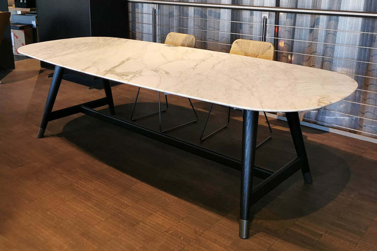 Flexform - Esstisch Desco Tischplatte Marmor Calacatta Oro Matt Gestell Esche Ebenholzfarben Gebeizt - 4