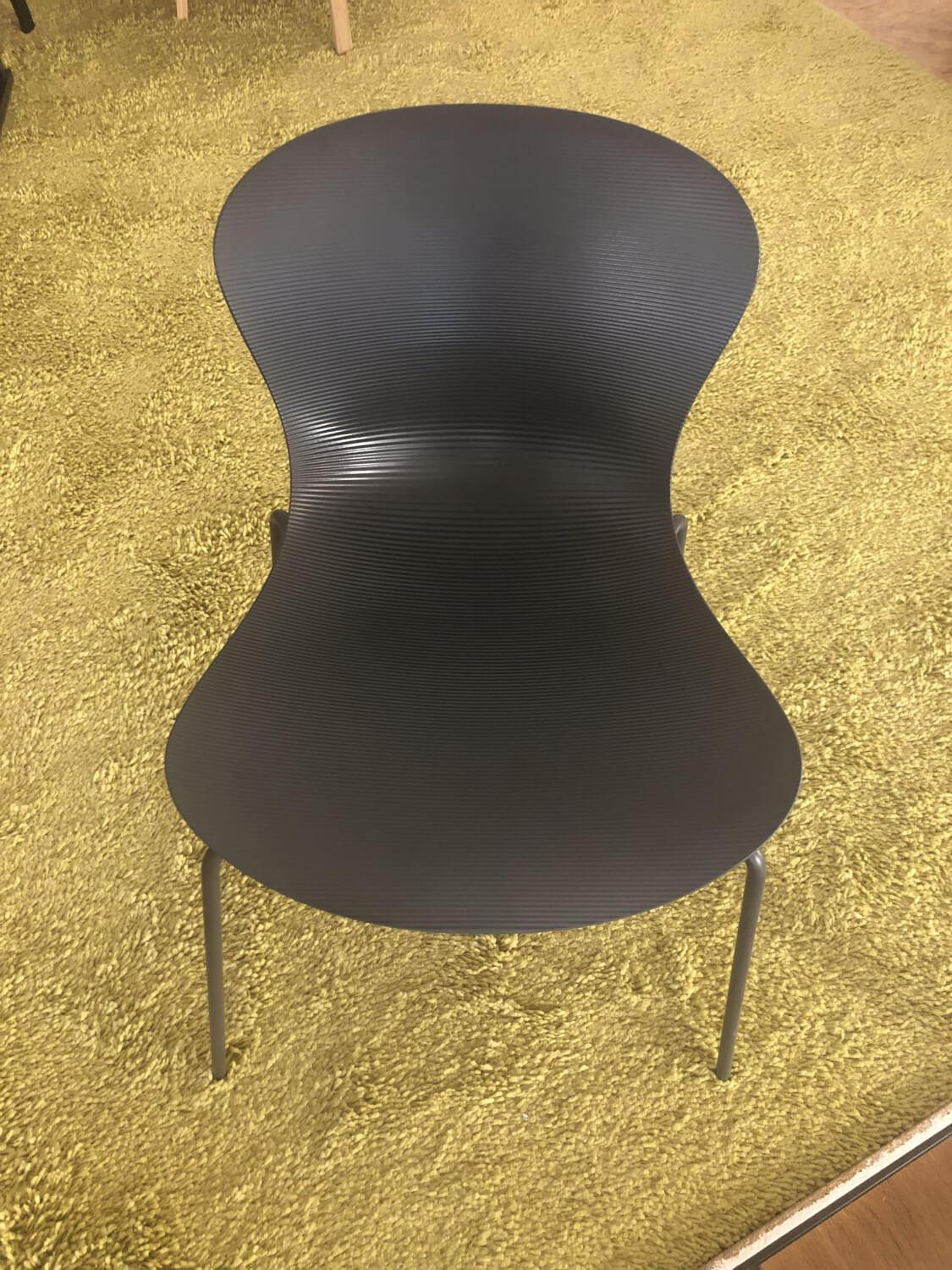 Fritz Hansen - Stuhl 3107 Serie 7 Stapelbar Schale Kunststoff Lack Schwarz Gestell Stahl Schwarz - 2