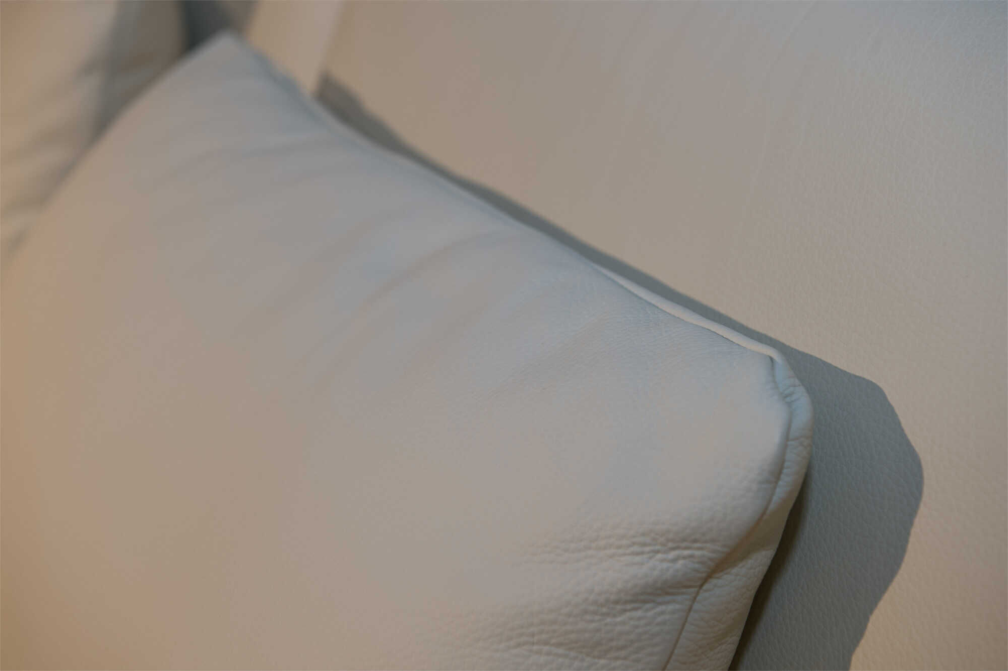 Sofa Roro Medium Leder Weiß (mit verstelbarer Rückenlehne)