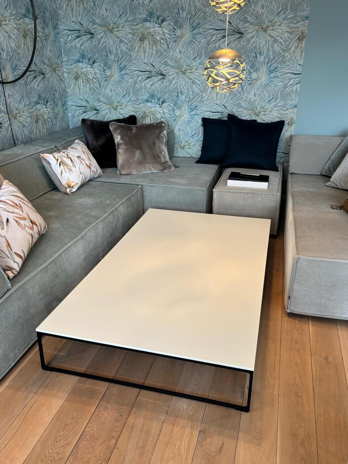 COR - Side table Mell Top MDF pure white P23 Frame metal P120 black powder-coated - 4