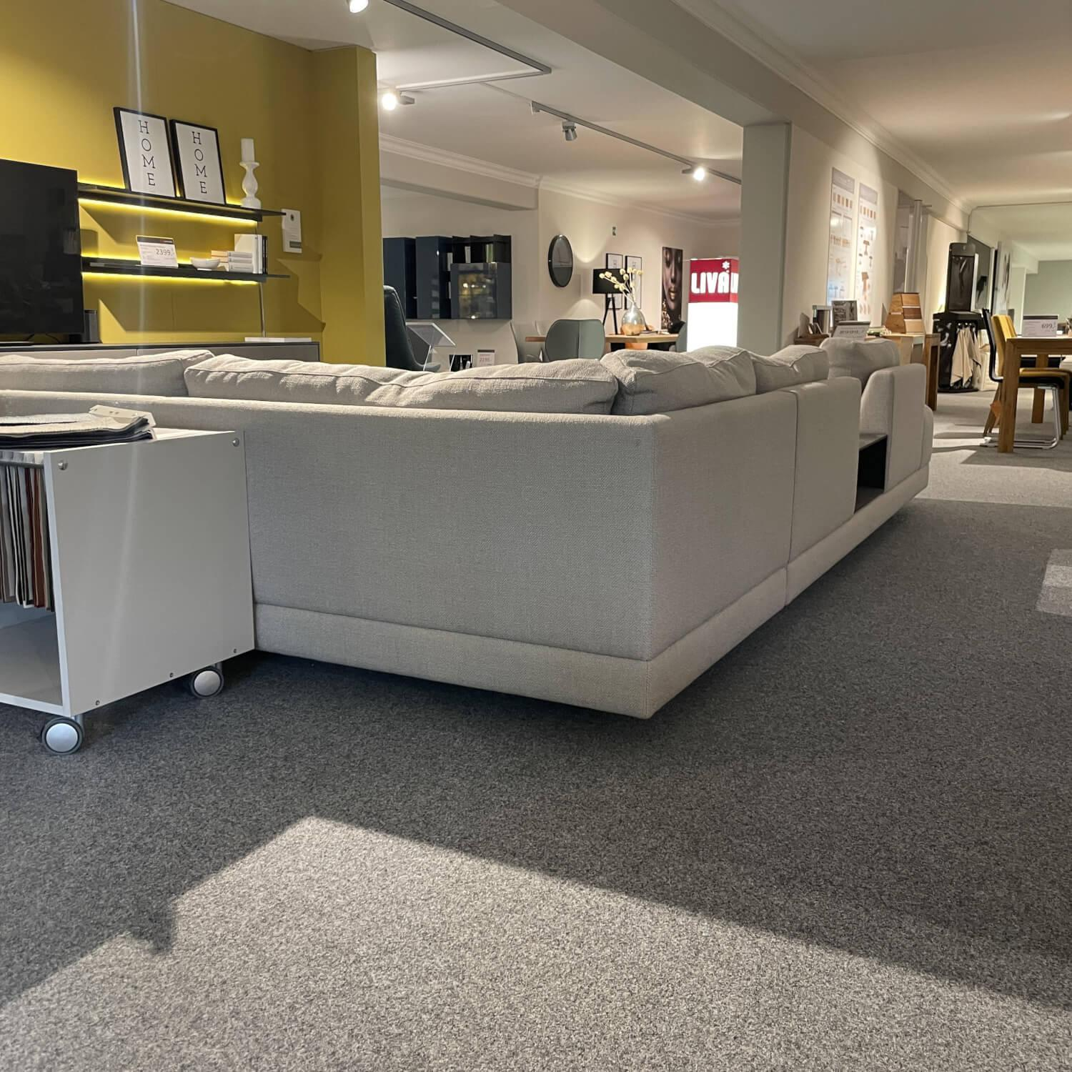 Violetta - Sofa Andria Stoff 30 Fjord 86 Sahara Mit Mittelablage Aus Holz - 5